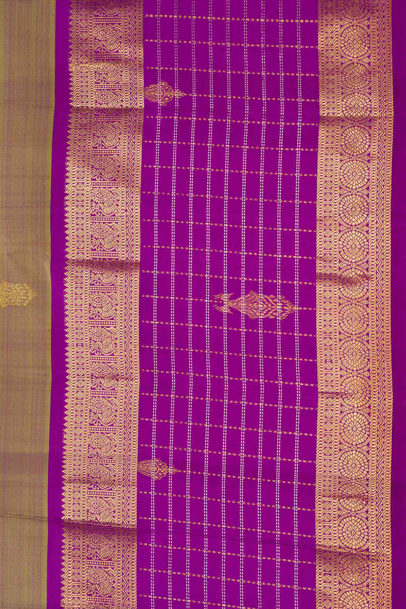 Green with Purple Color Kanjivaram Silk Saree - Image 3