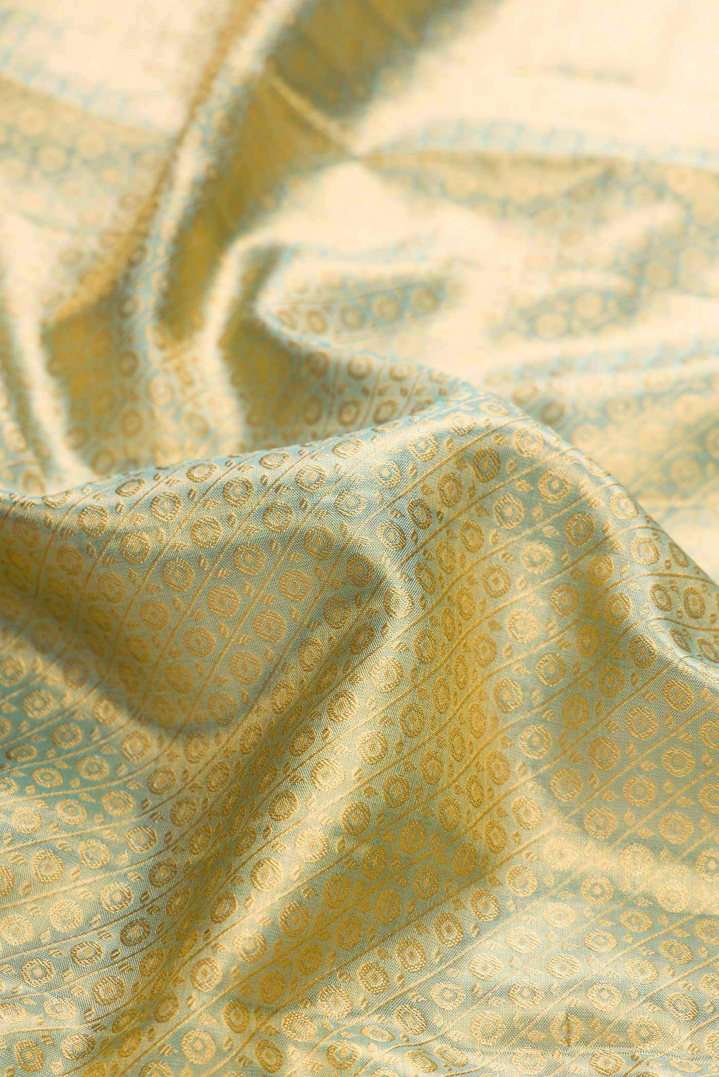 Light Green Dual Tone Kanchipuram Tissue Silk Saree - Image 2