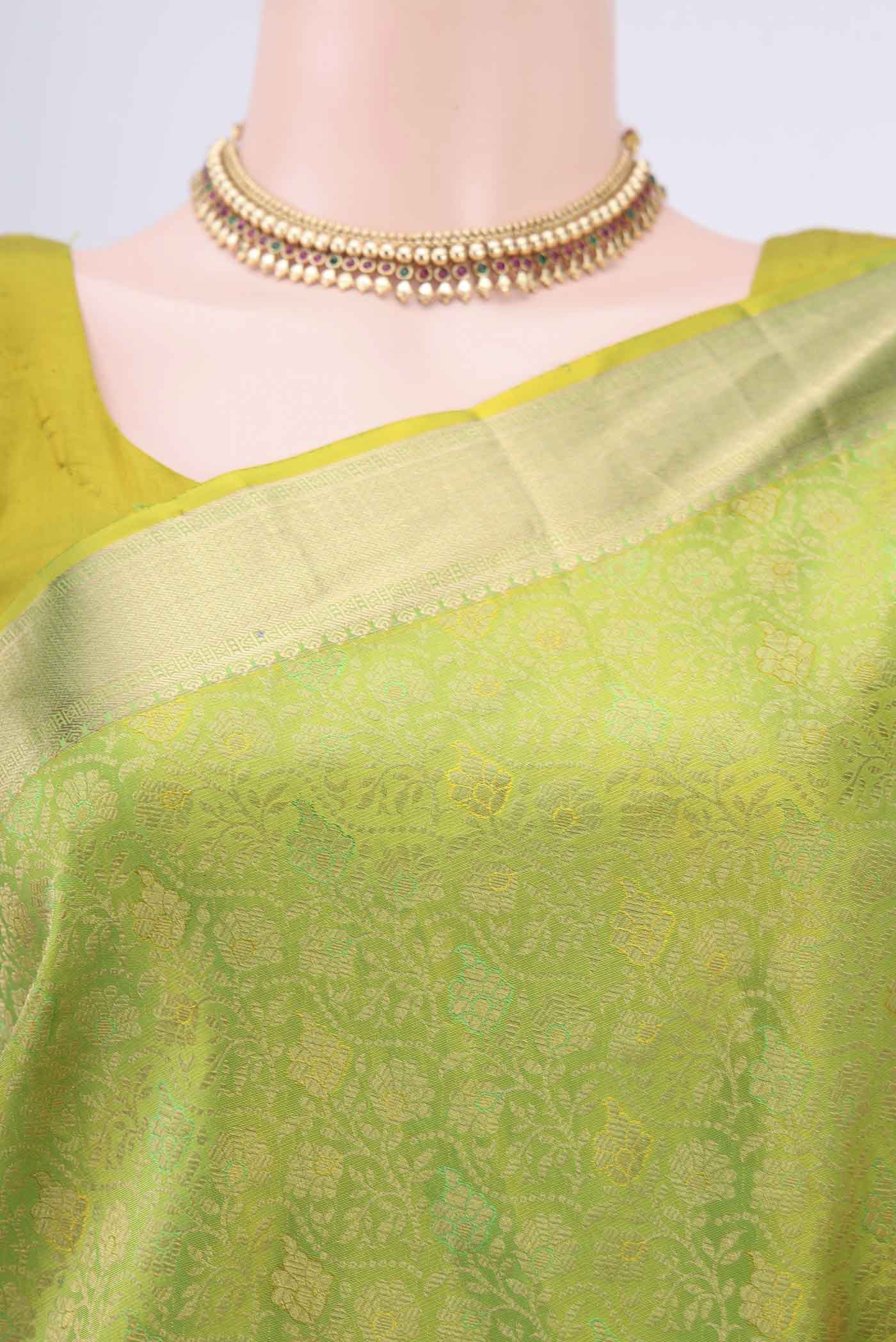 Green Soft Silk Saree - Image 2