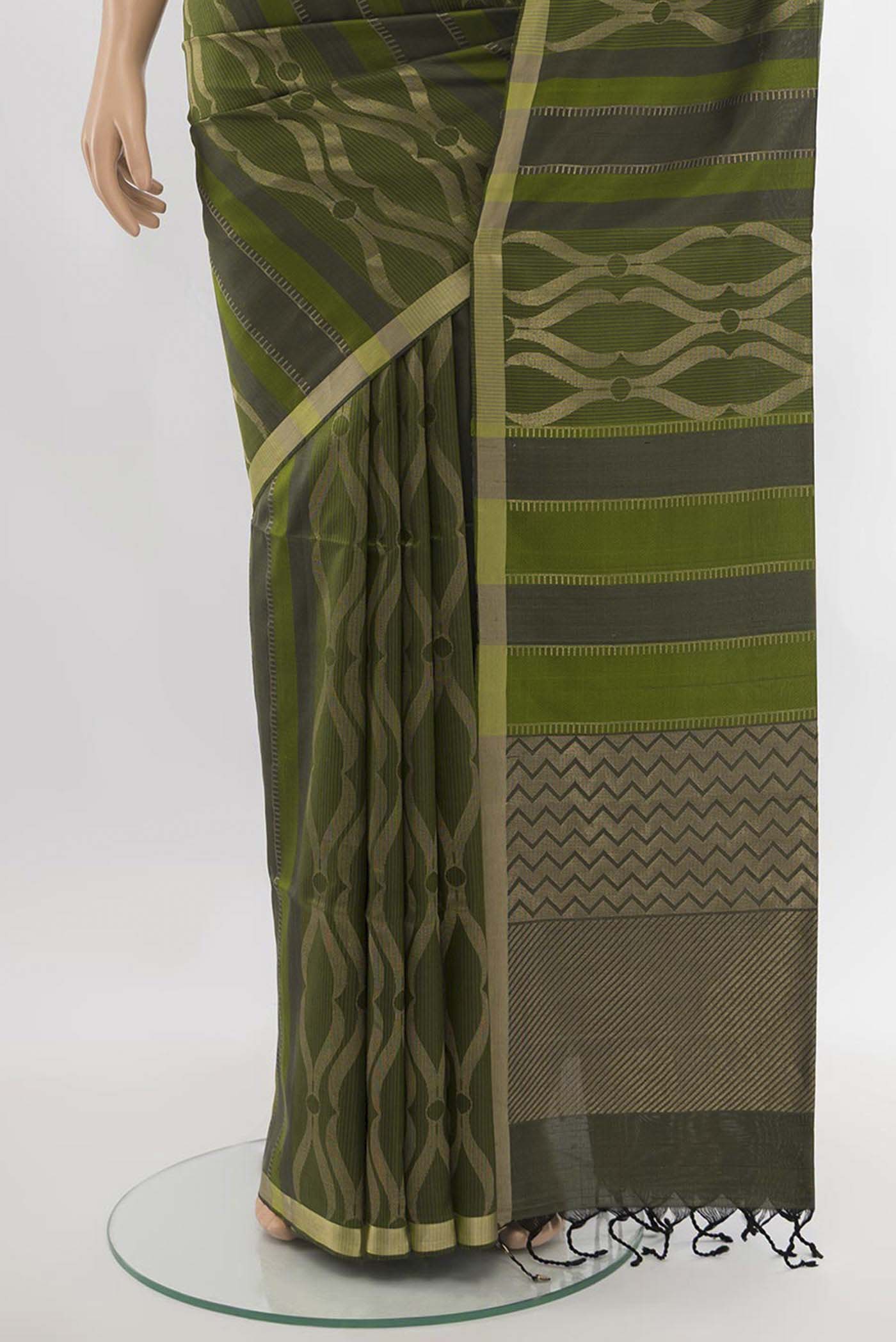 Mehandi Green Soft Silk Saree - Image 3