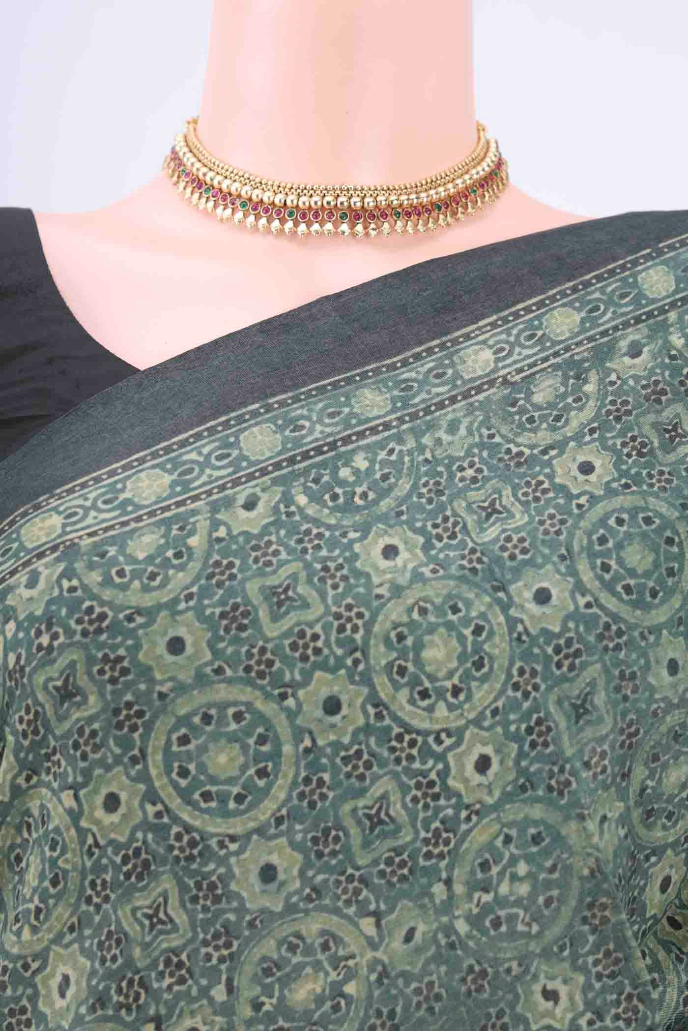 Light Green Tussar Silk Saree - Image 2