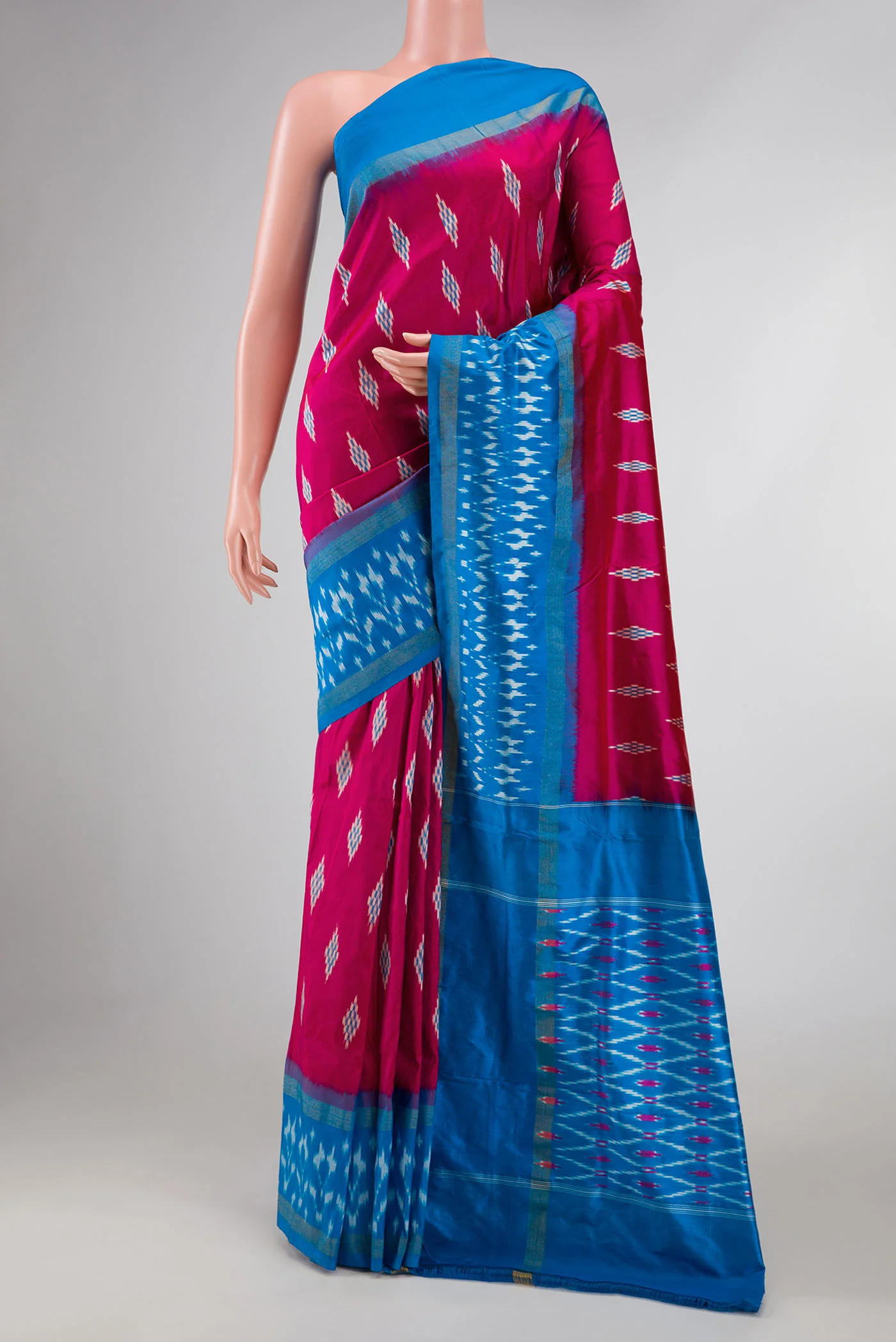 Magenta Pochampally Silk Saree