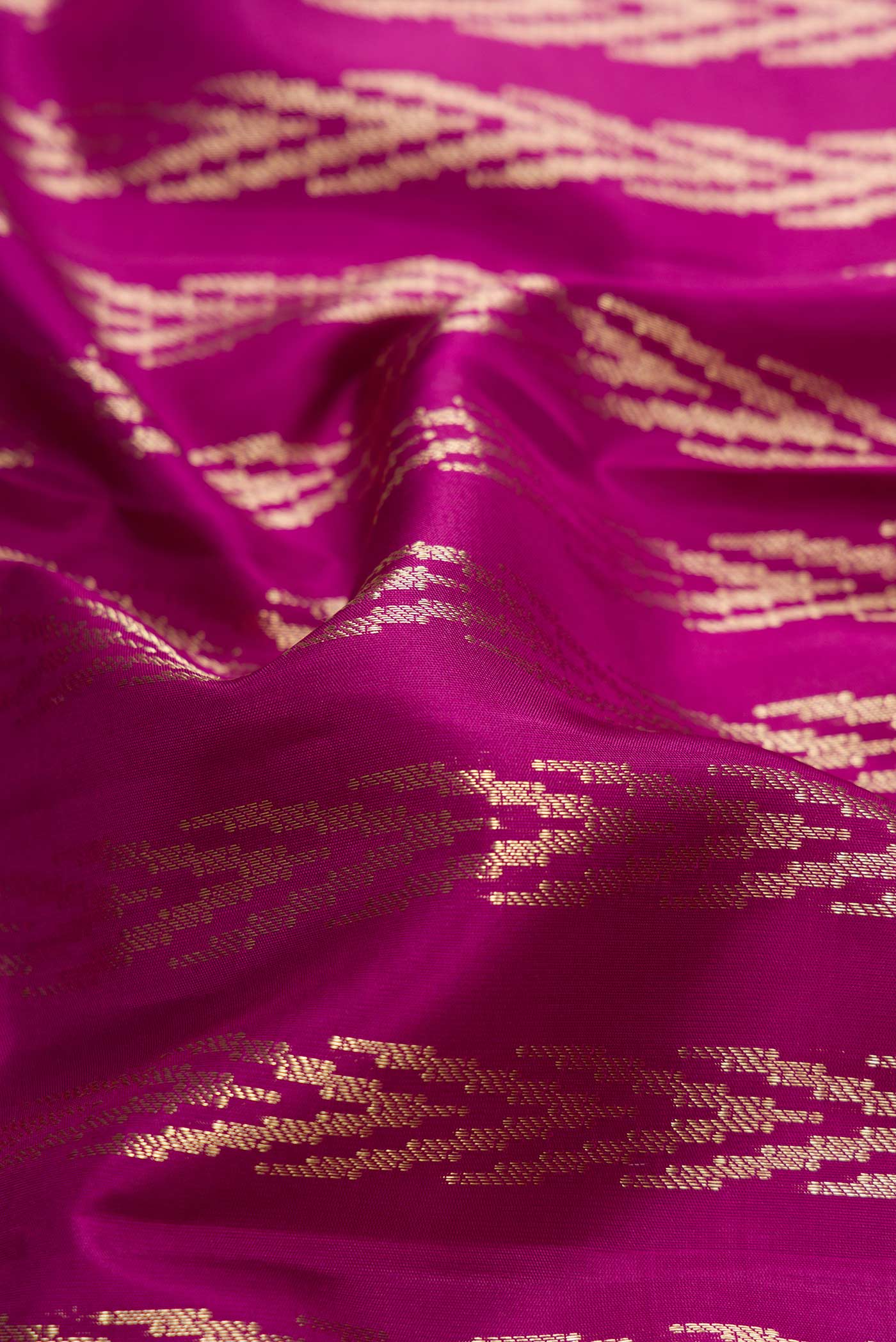 Magenta Kanjivaram Silk Saree - Image 2