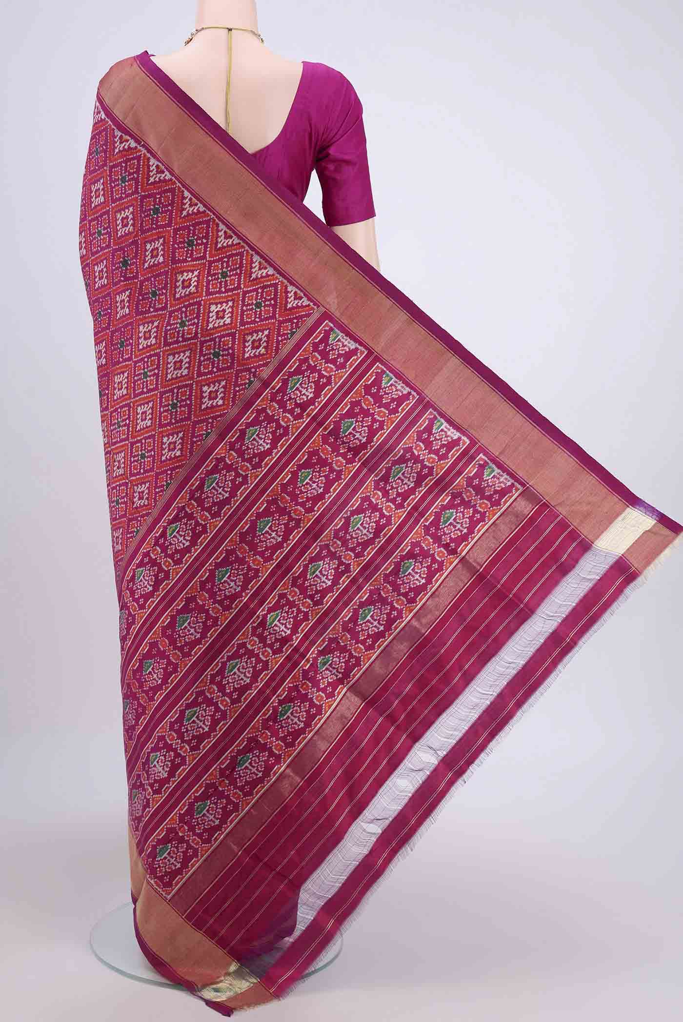 Magenta Pochampally Silk Saree - Image 3