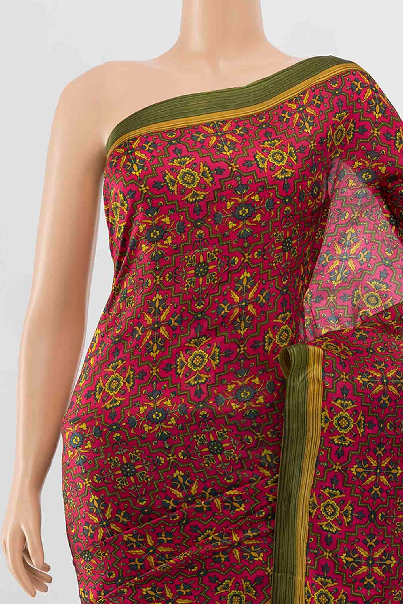 Magenta Printed Silk Saree - Image 2