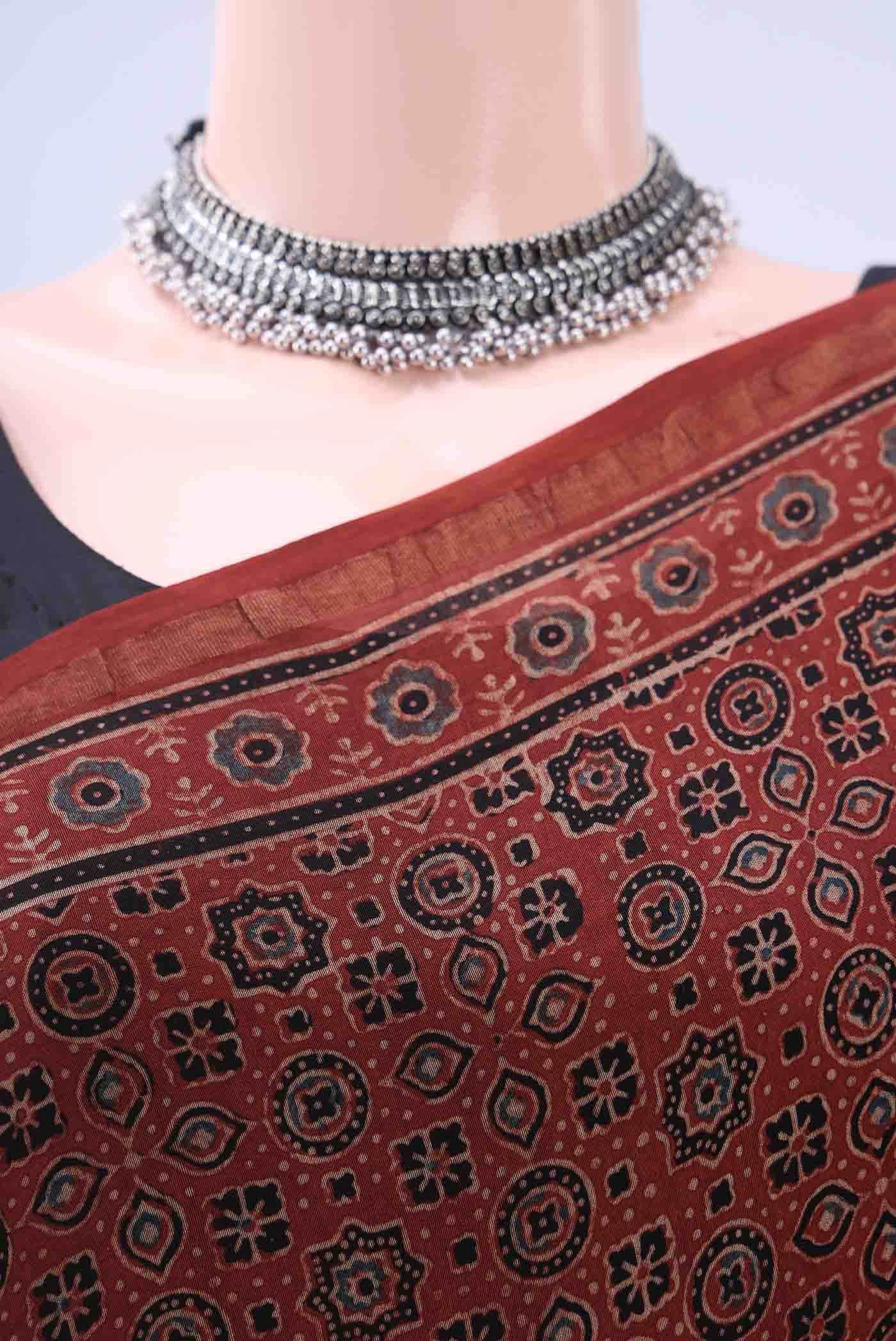 Maroon Chanderi Silk Cotton Saree - Image 3