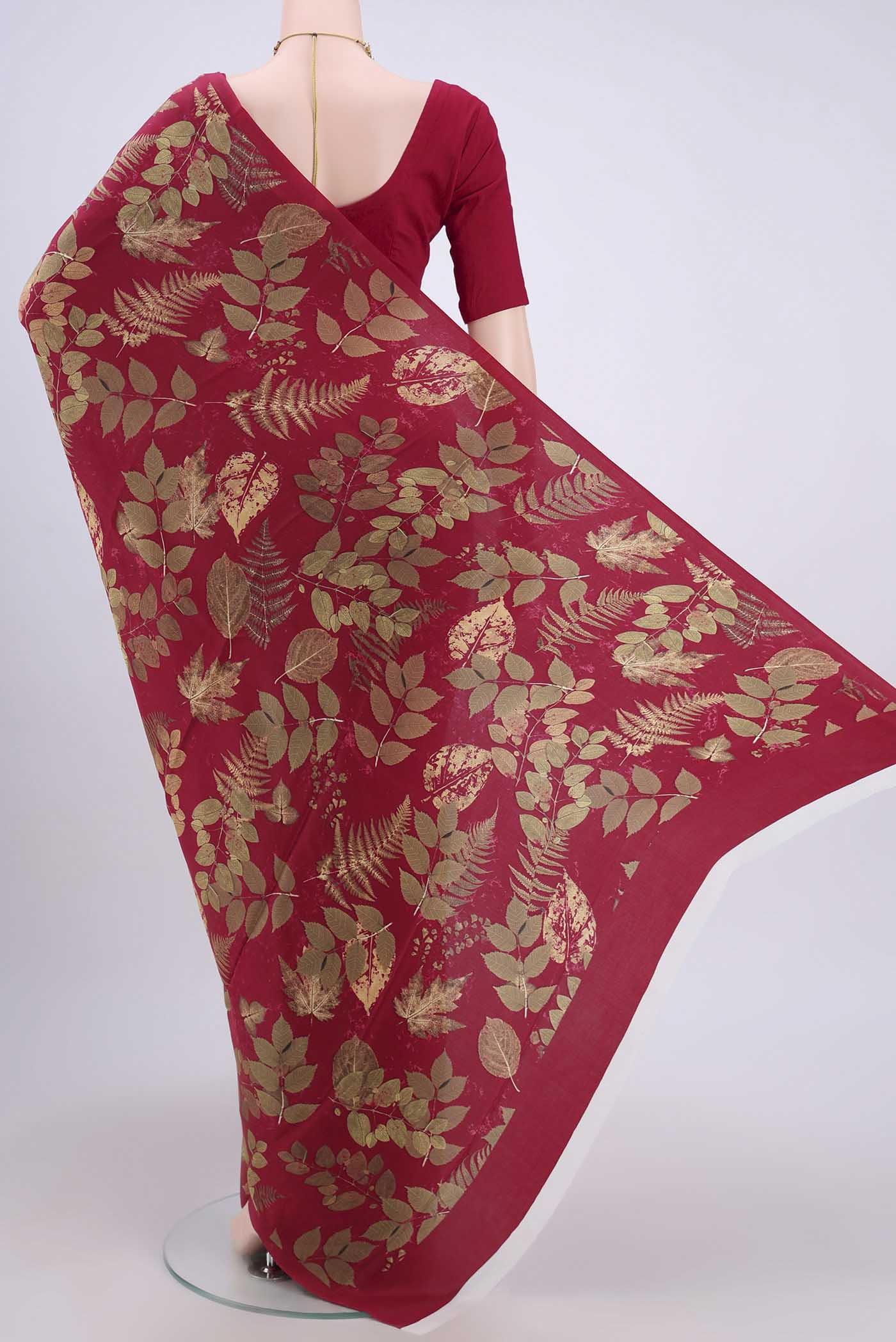 Maroon Crepe Saree - Image 3