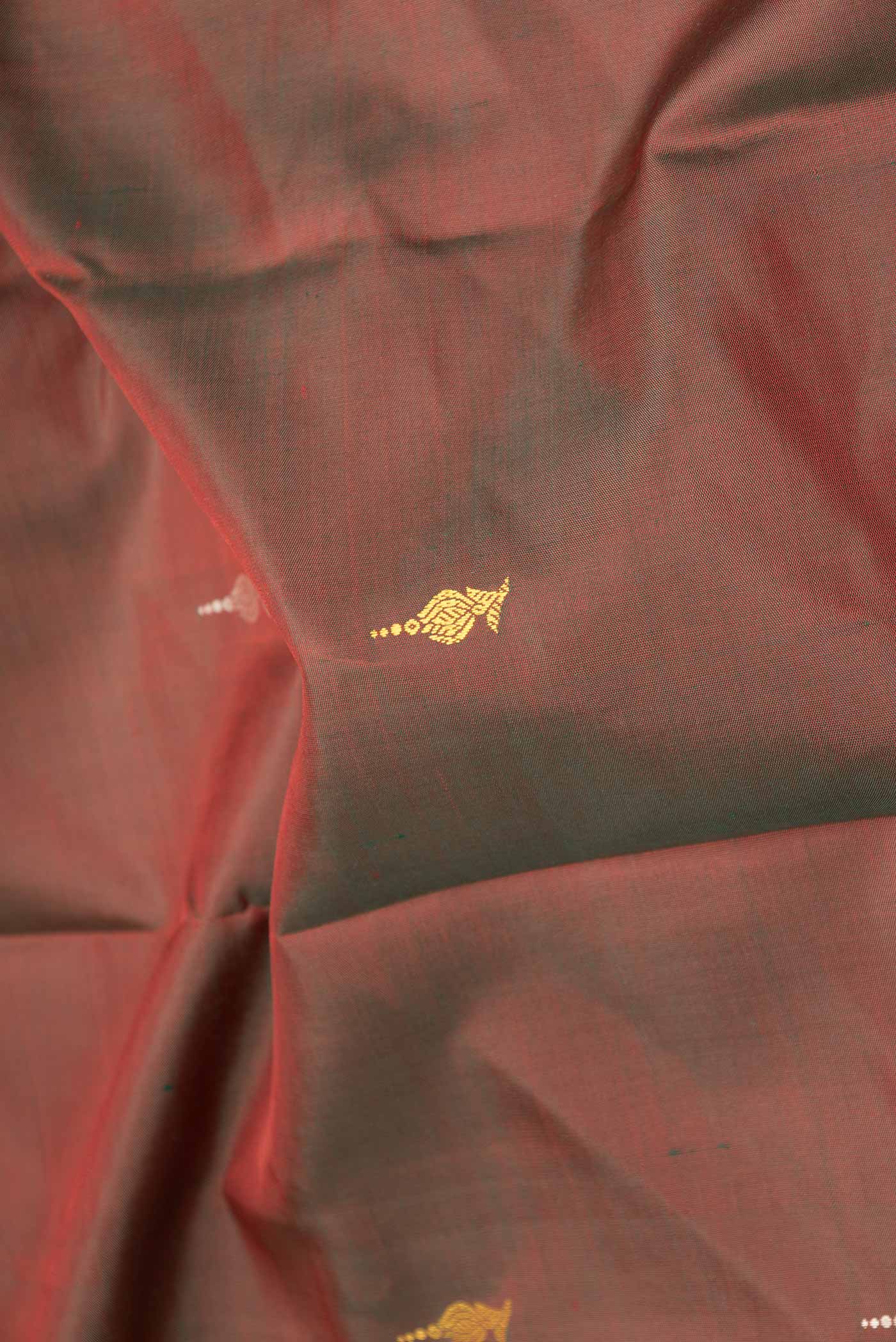 Maroon Dual Tone Kanjivaram Saree - Image 2