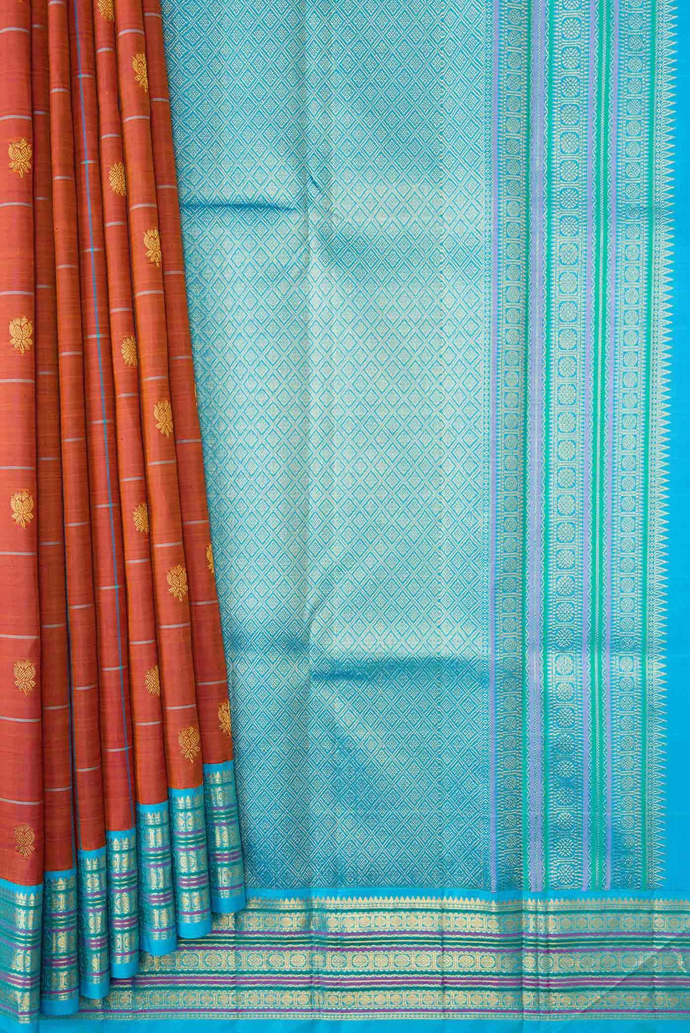 Maroon Dual Tone Kanjivaram Silk Saree - Image 4