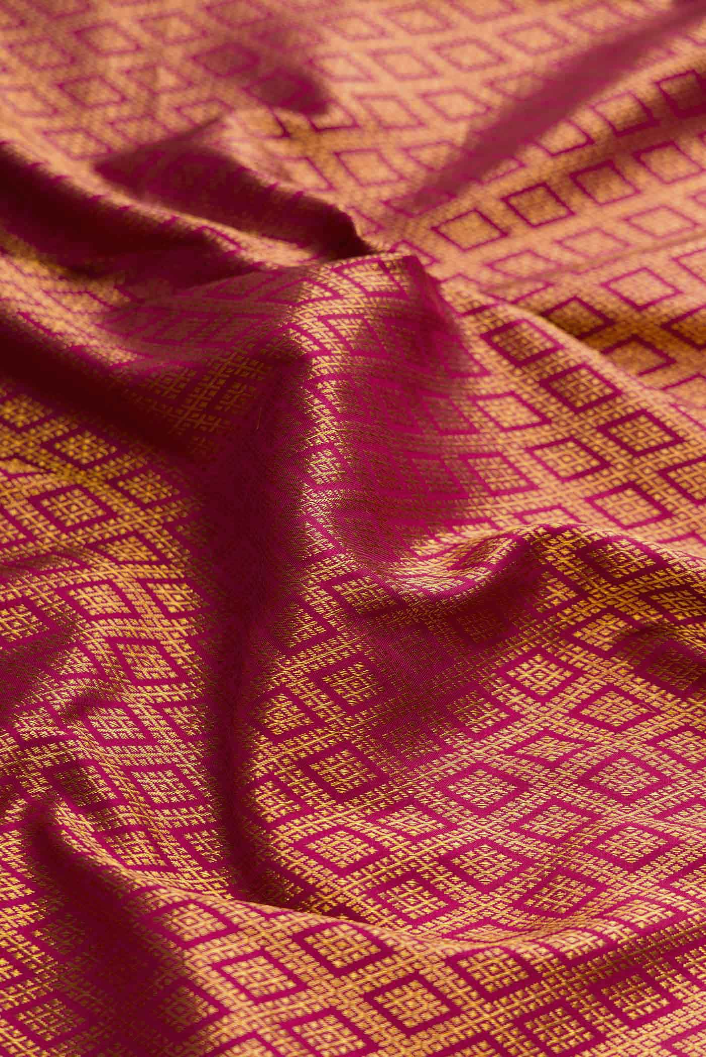Maroon Dual Tone Kanjivaram Silk Saree - Image 2