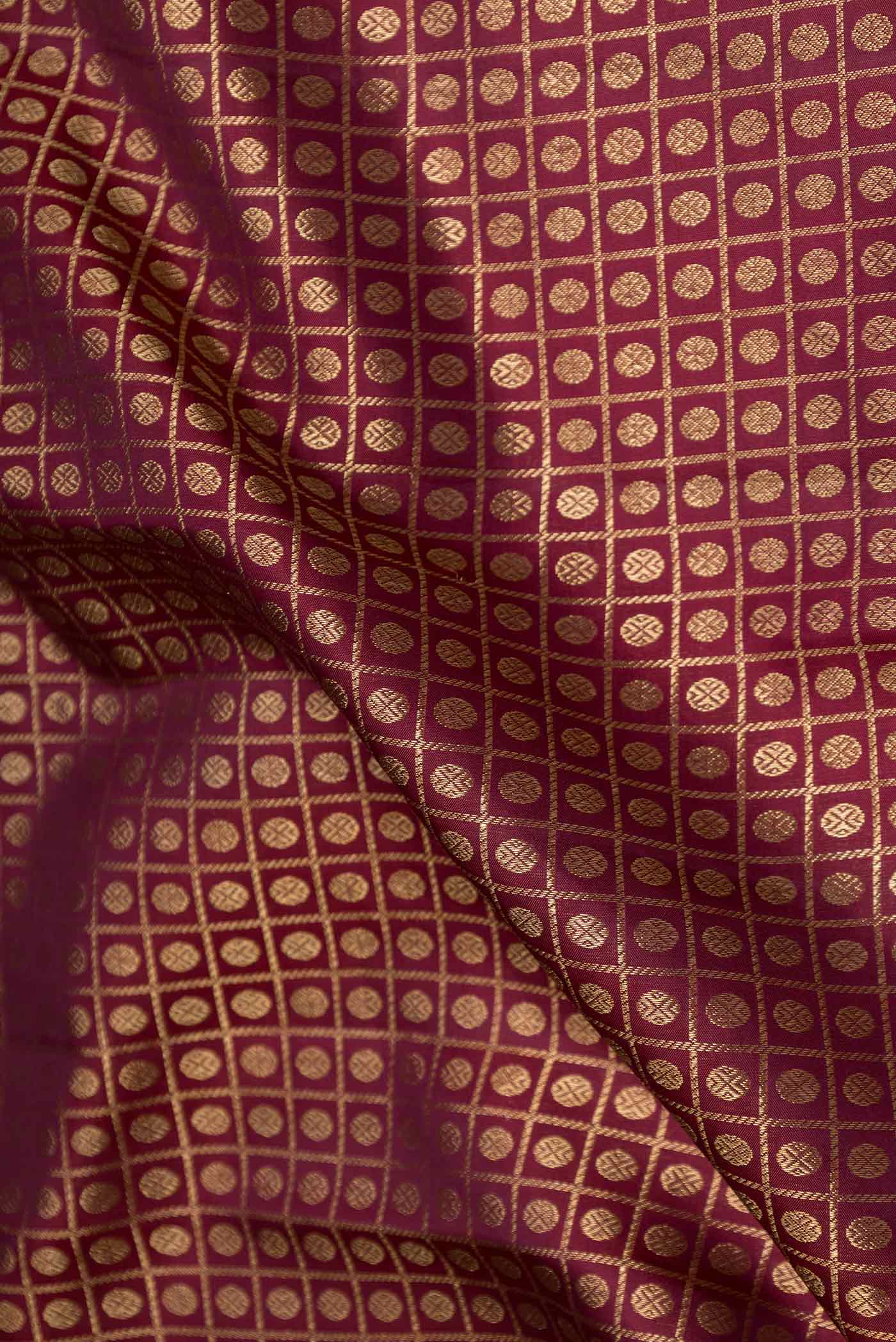 Maroon Dual Tone Kanjivaram Silk Saree - Image 3
