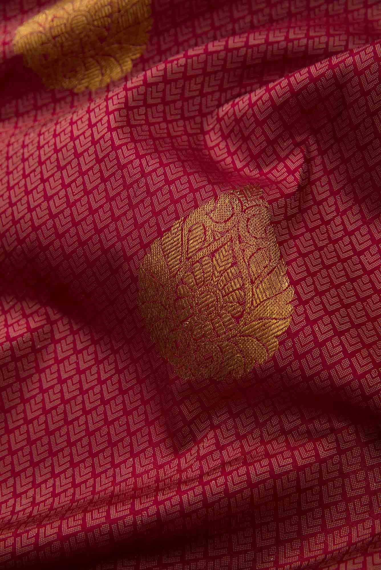 Maroon Dual Tone Kanchipuram Silk Saree - Image 3