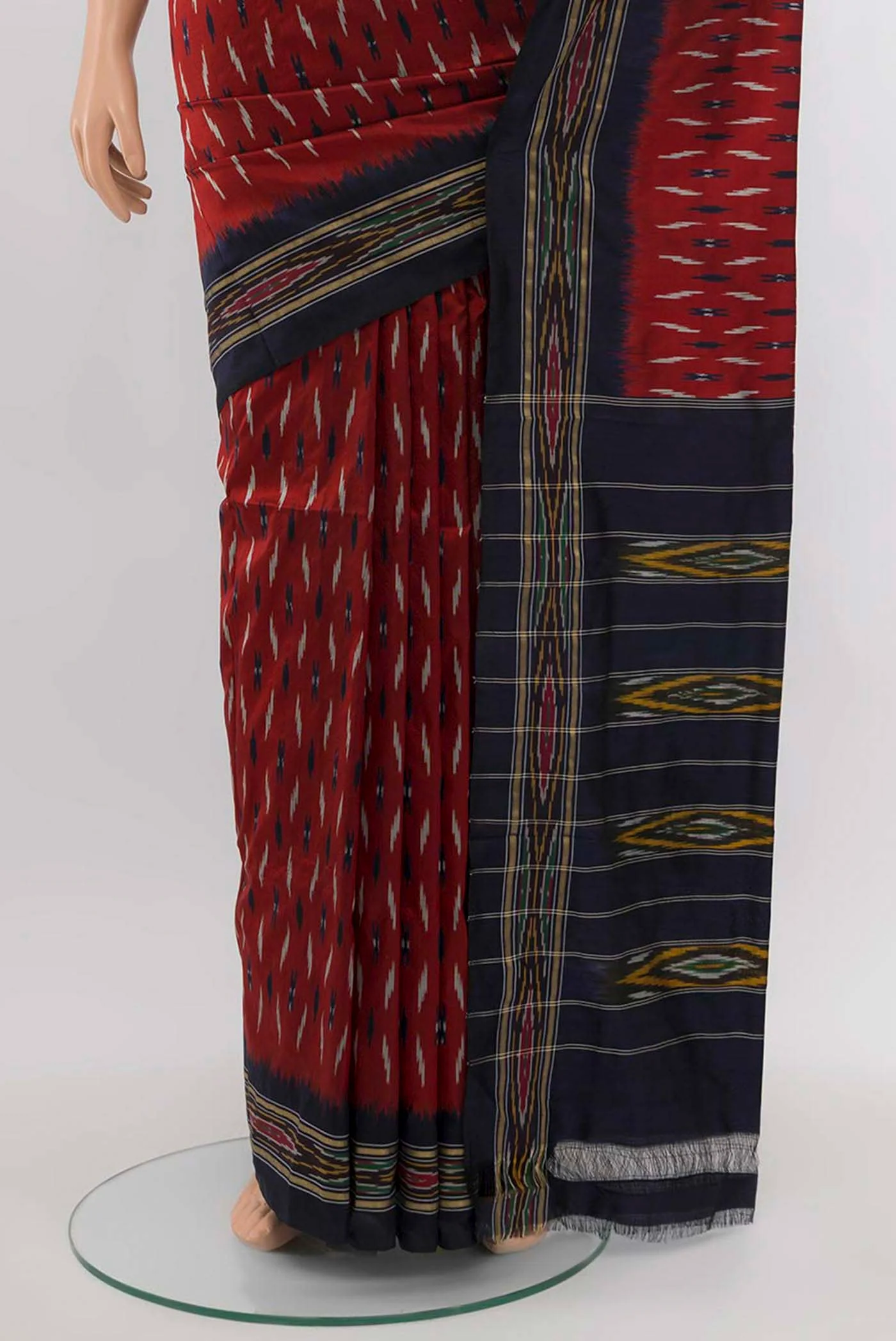 Maroon Pochampally Silk Saree - Image 3