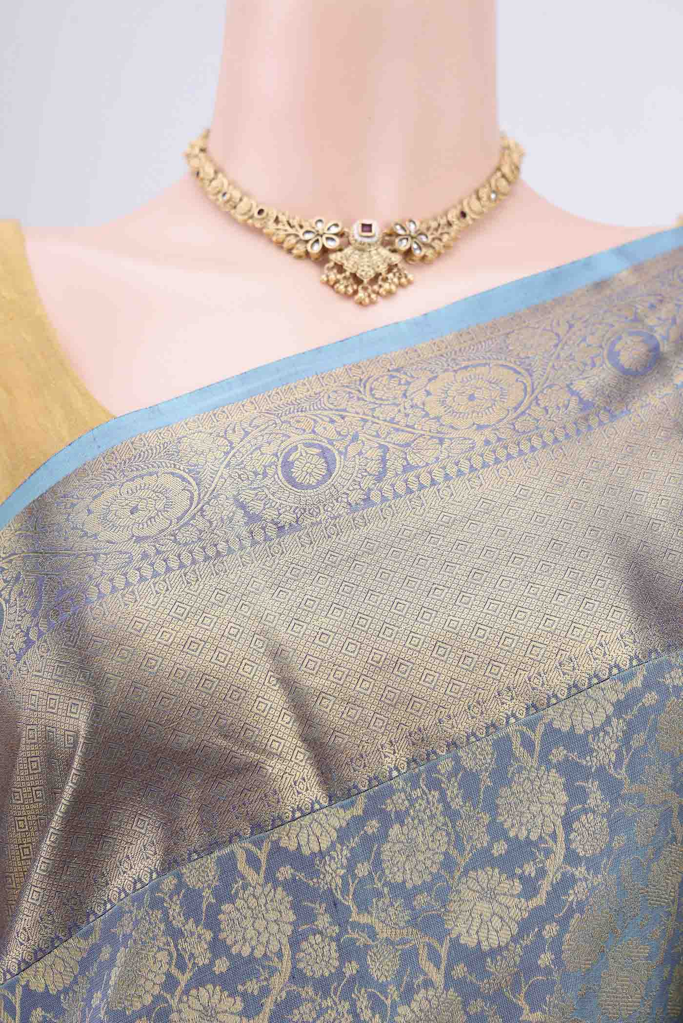 Light Blue Dual Tone Bangalore Silk Saree - Image 2
