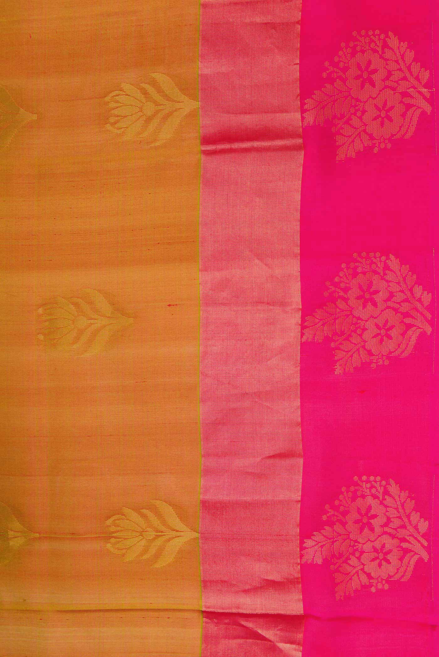 Green with Pink Color Soft Silk Saree - Image 3