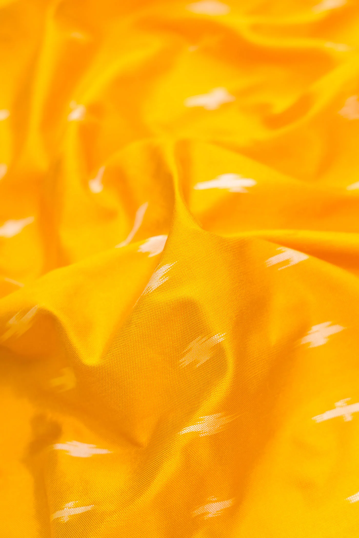 Yellow Pochampally Silk Saree - Image 2