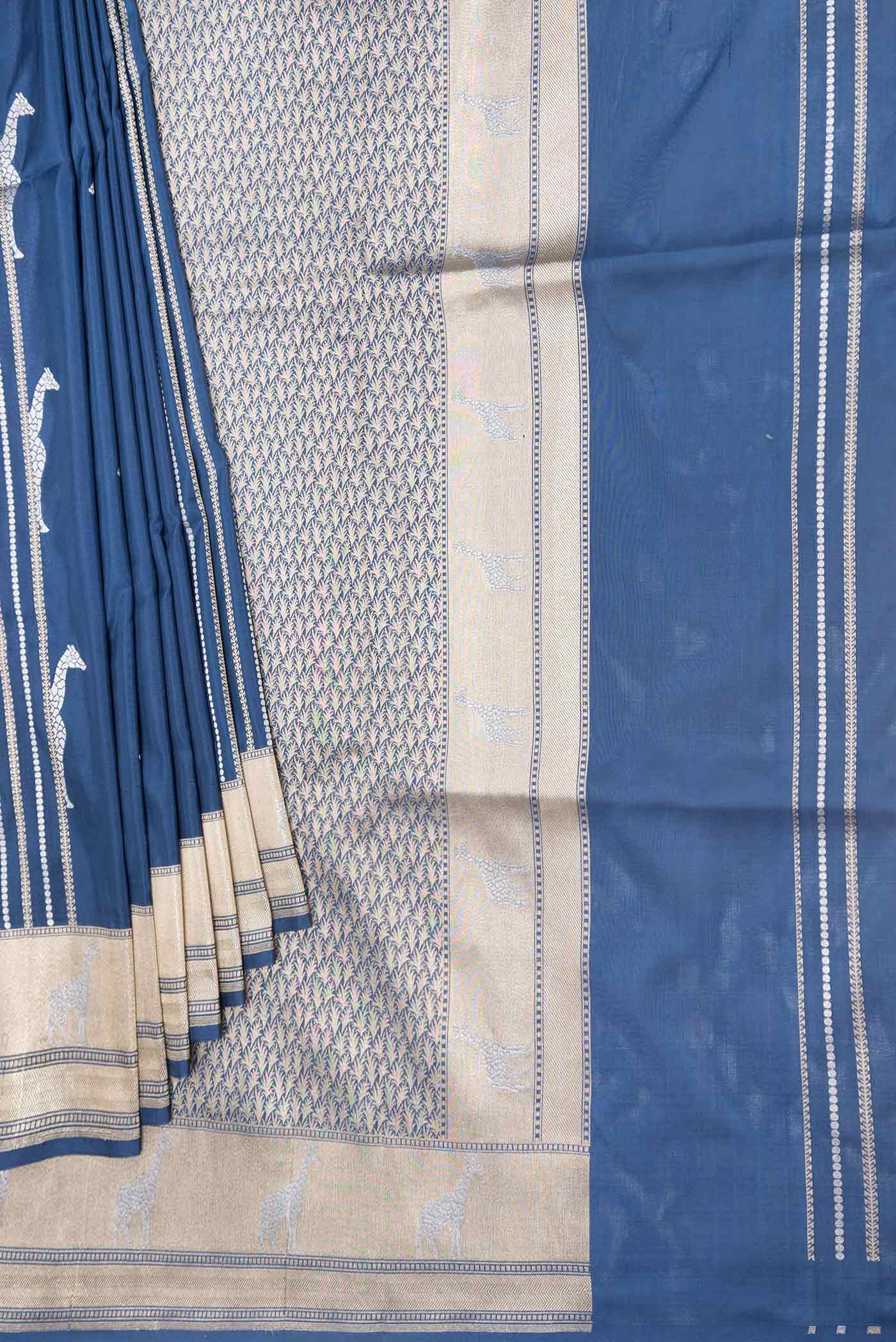 Navy Blue Dual Tone Banarasi Saree - Image 4