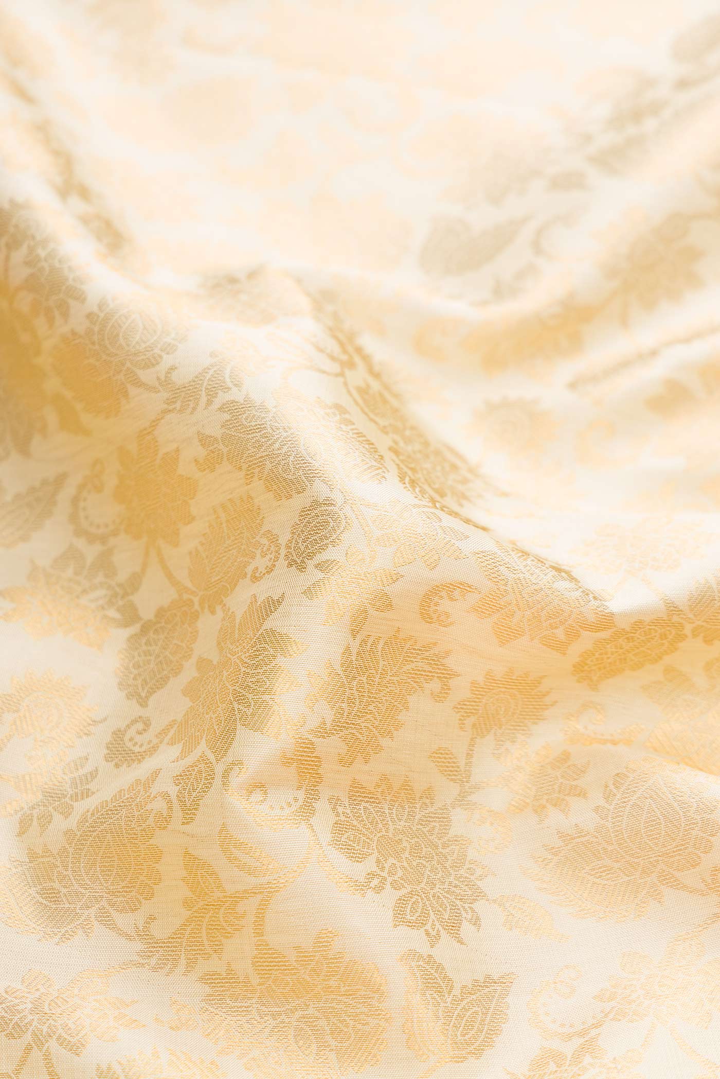Off White Dual Tone Kanjivaram Silk Saree - Image 2