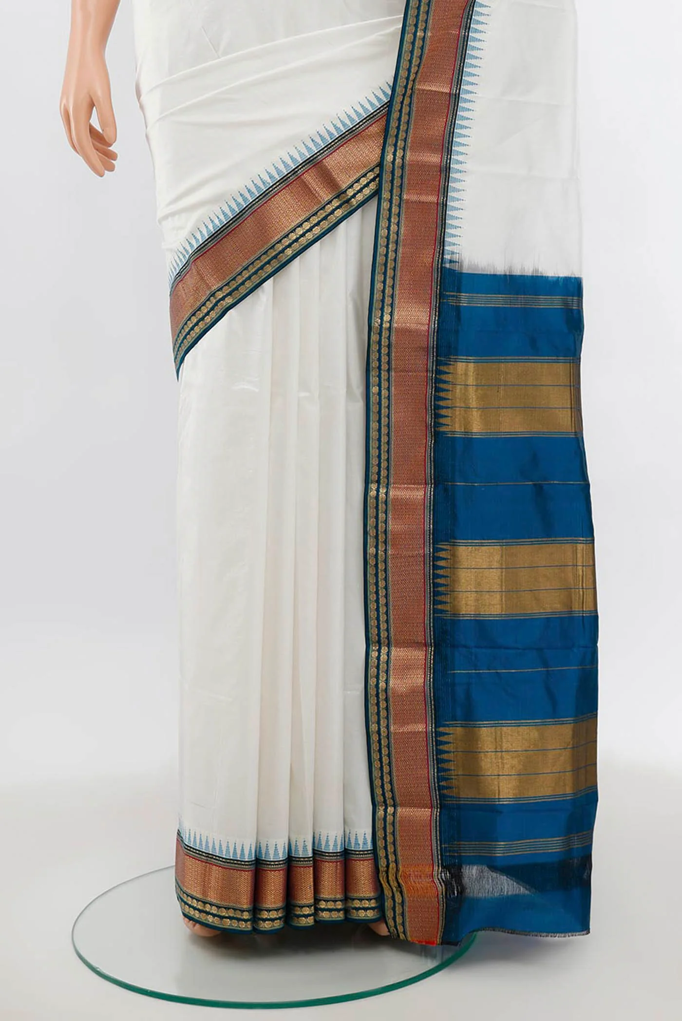 White Bangalore Silk Saree - Image 3