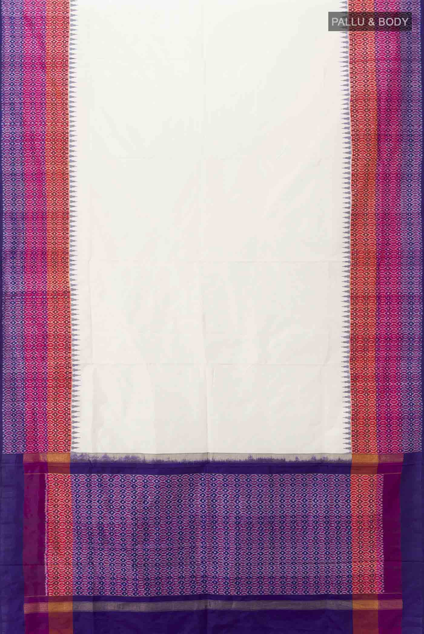 Off White Pochampally Silk Saree - Image 5