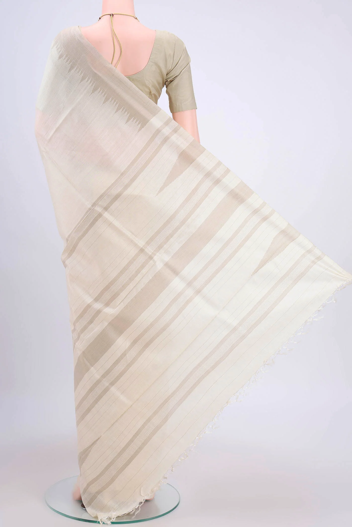 Off White Tussar Silk Saree - Image 3