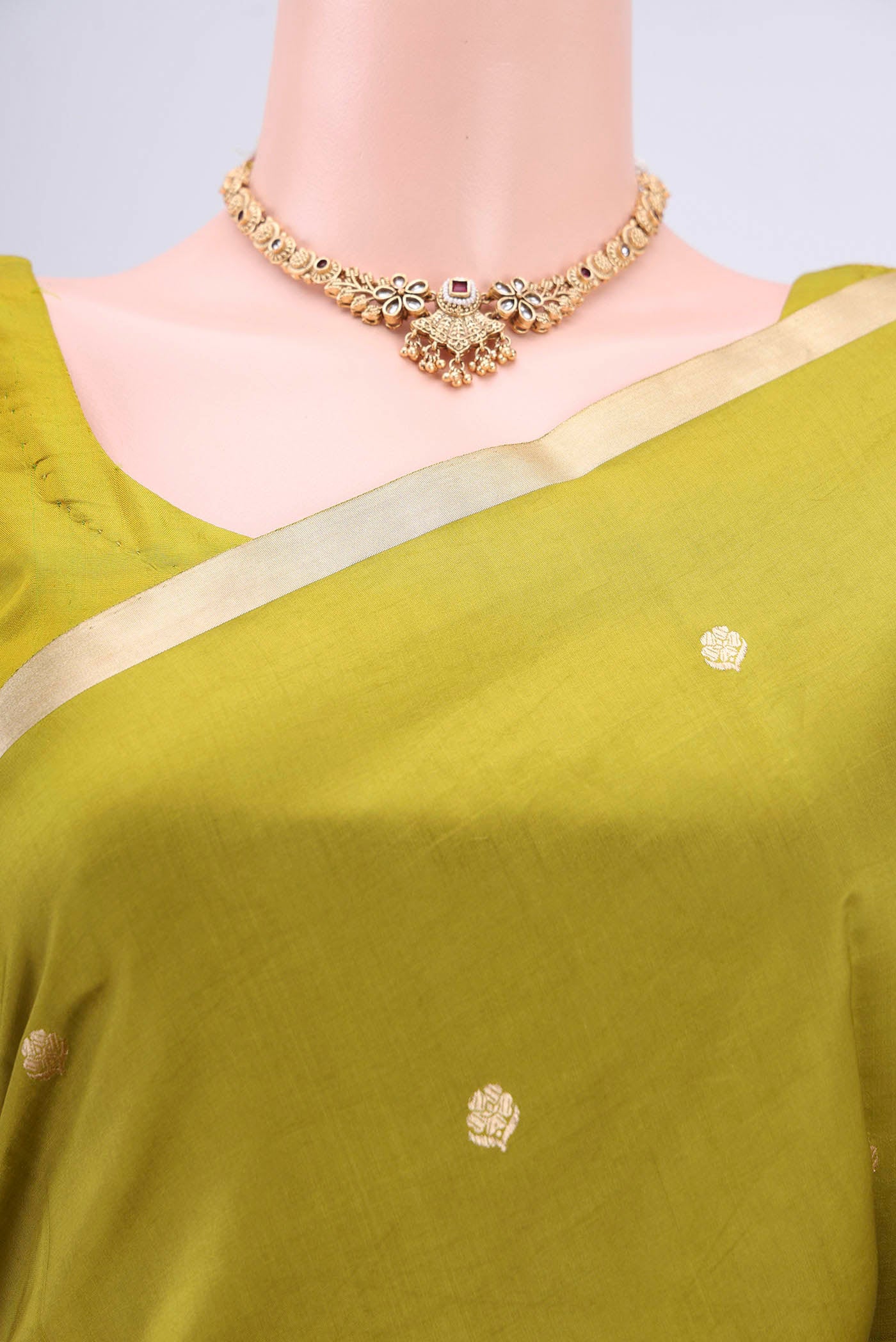 Green Banarasi Silk Saree - Image 2
