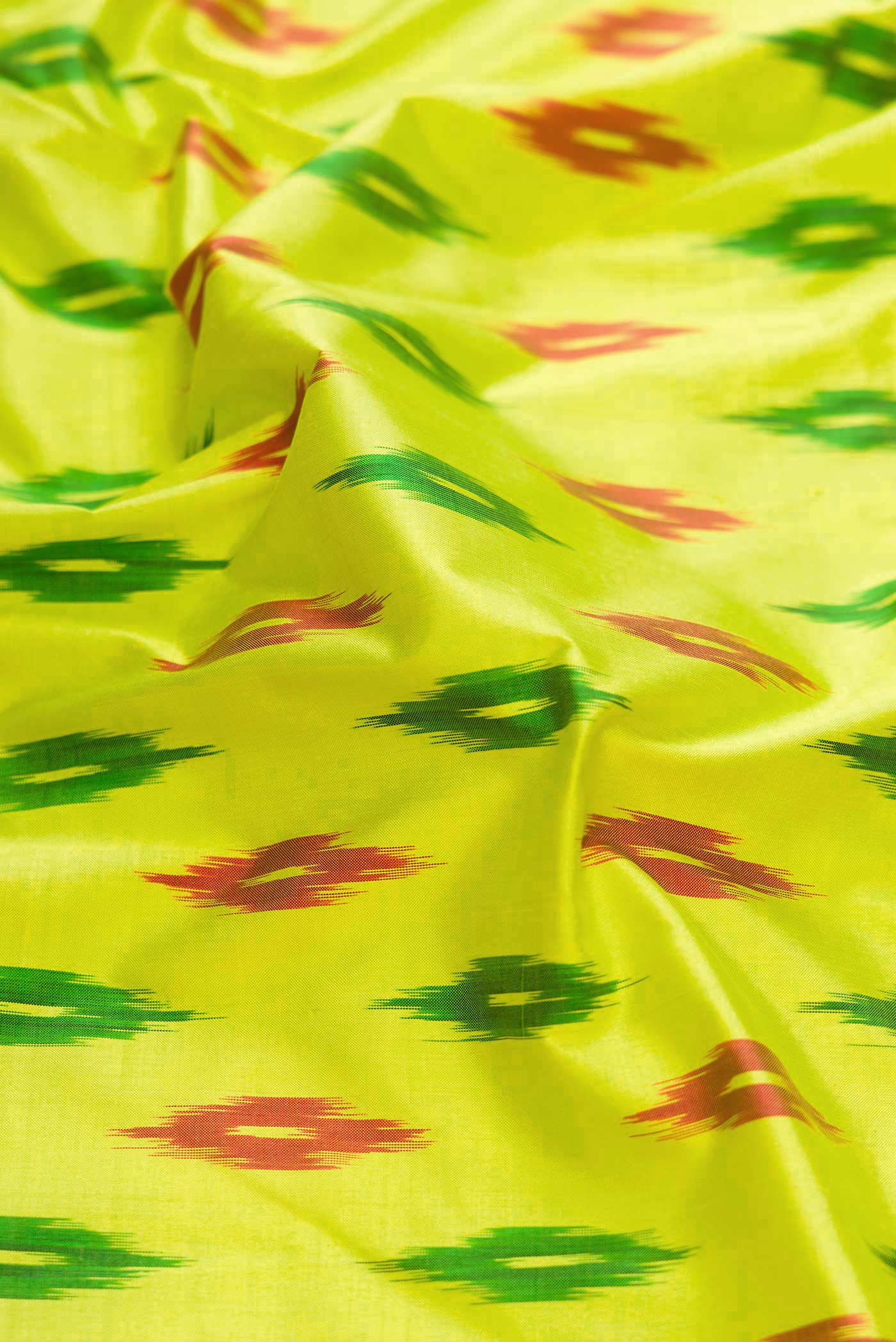 Parrot Green Dual Tone Double Ikat Saree - Image 2