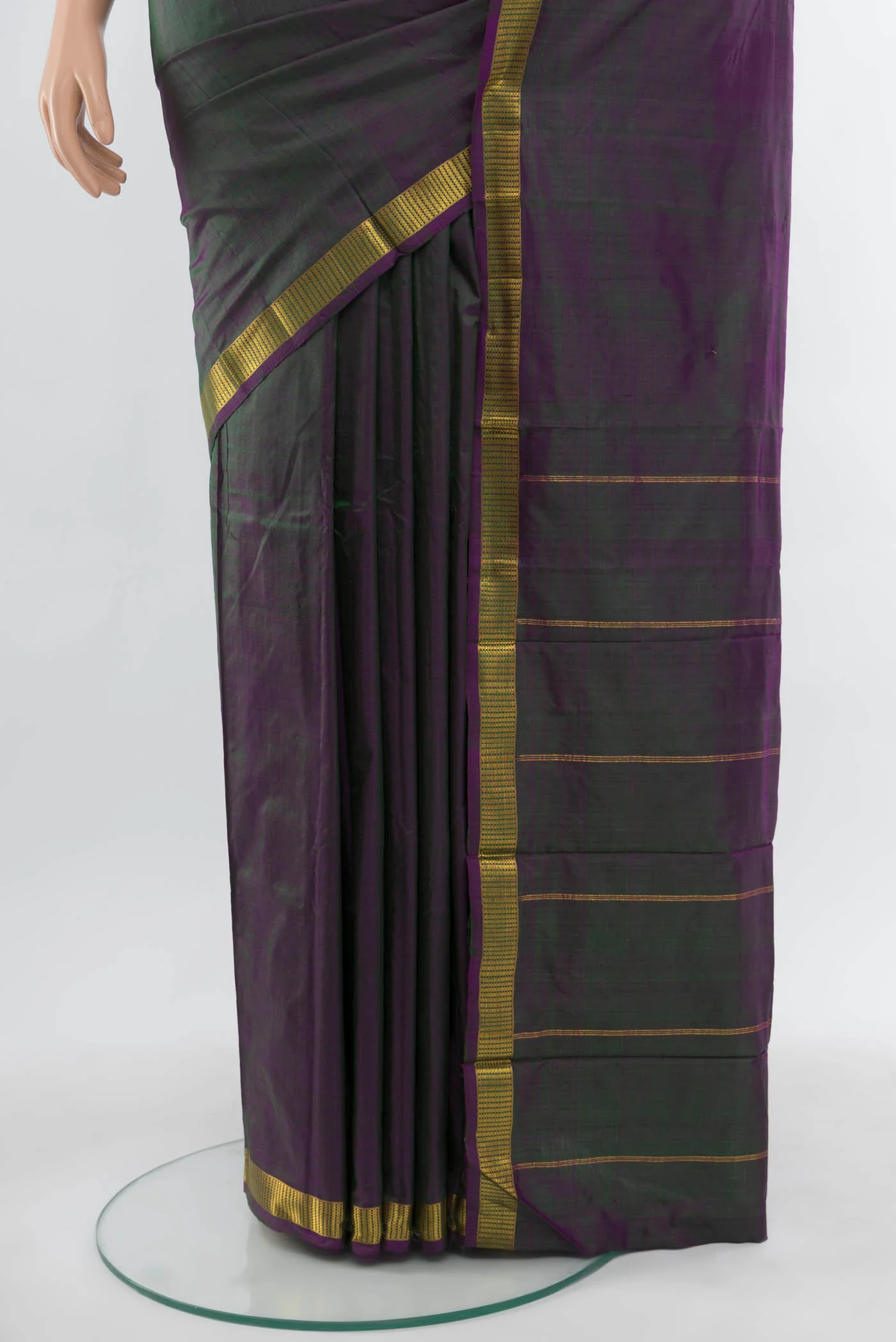Green with Violet Color Kanchipuram Silk Saree - Image 3