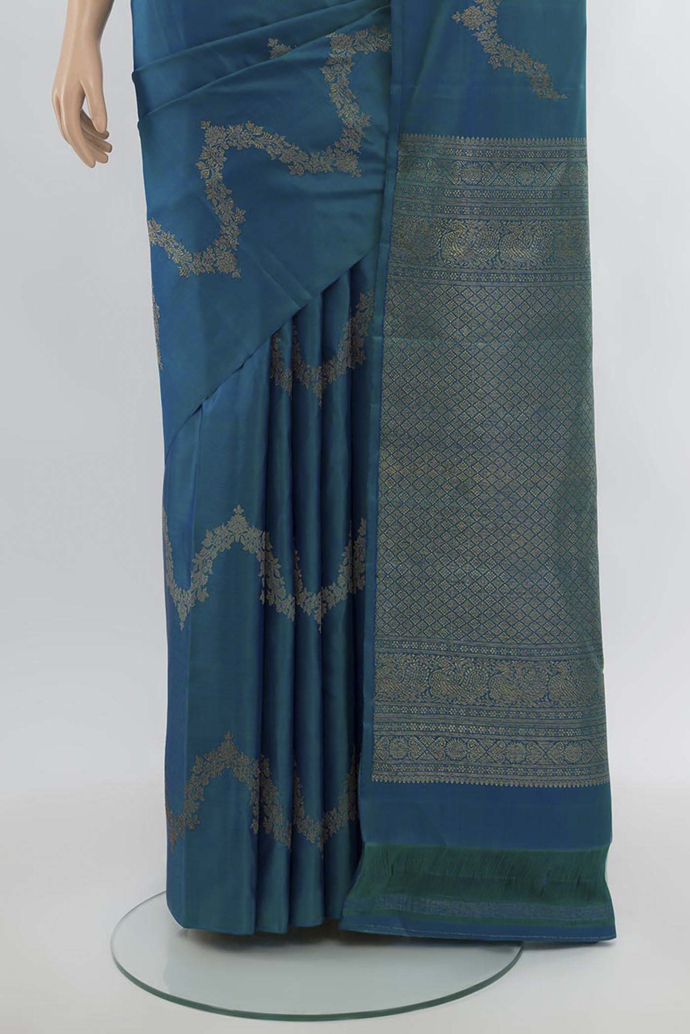 Peacock Blue Dual Tone Kanchipuram Silk Saree - Image 3