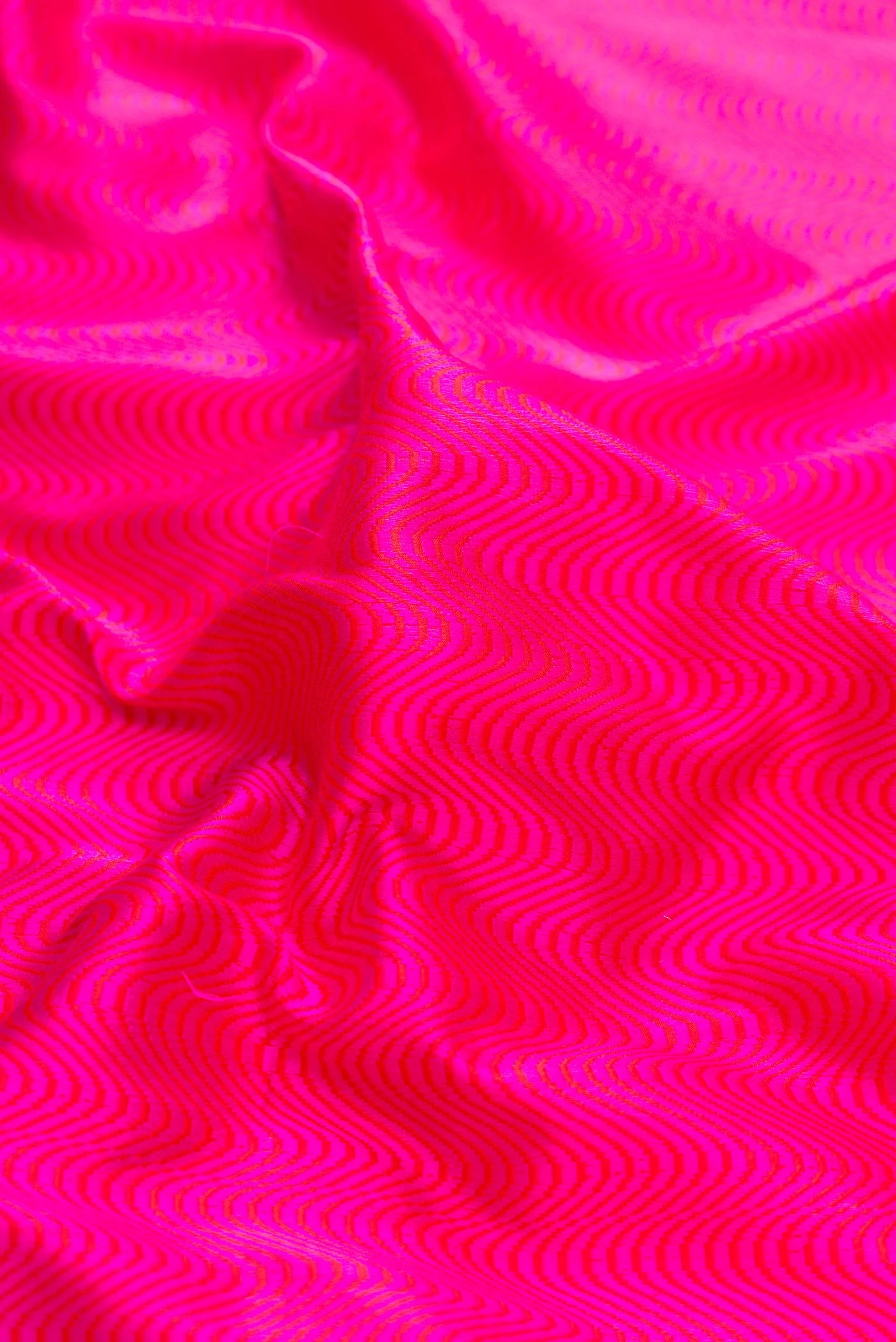 Pure Silk Pure Zari Pink Dual Tone Banarasi Saree - Image 2