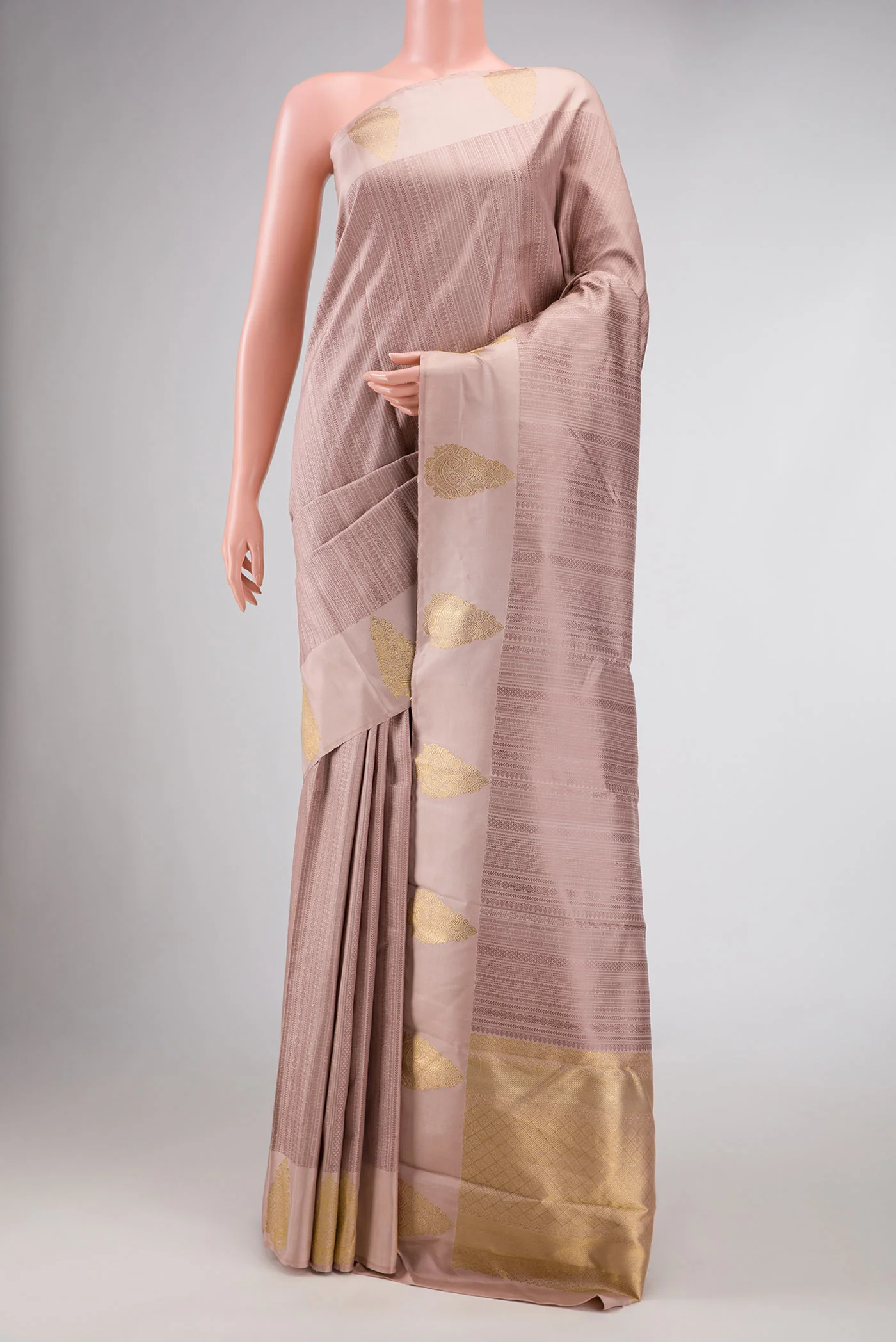 Pure Silk Pure Zari Rose Gold Dual Tone Kanchipuram Saree