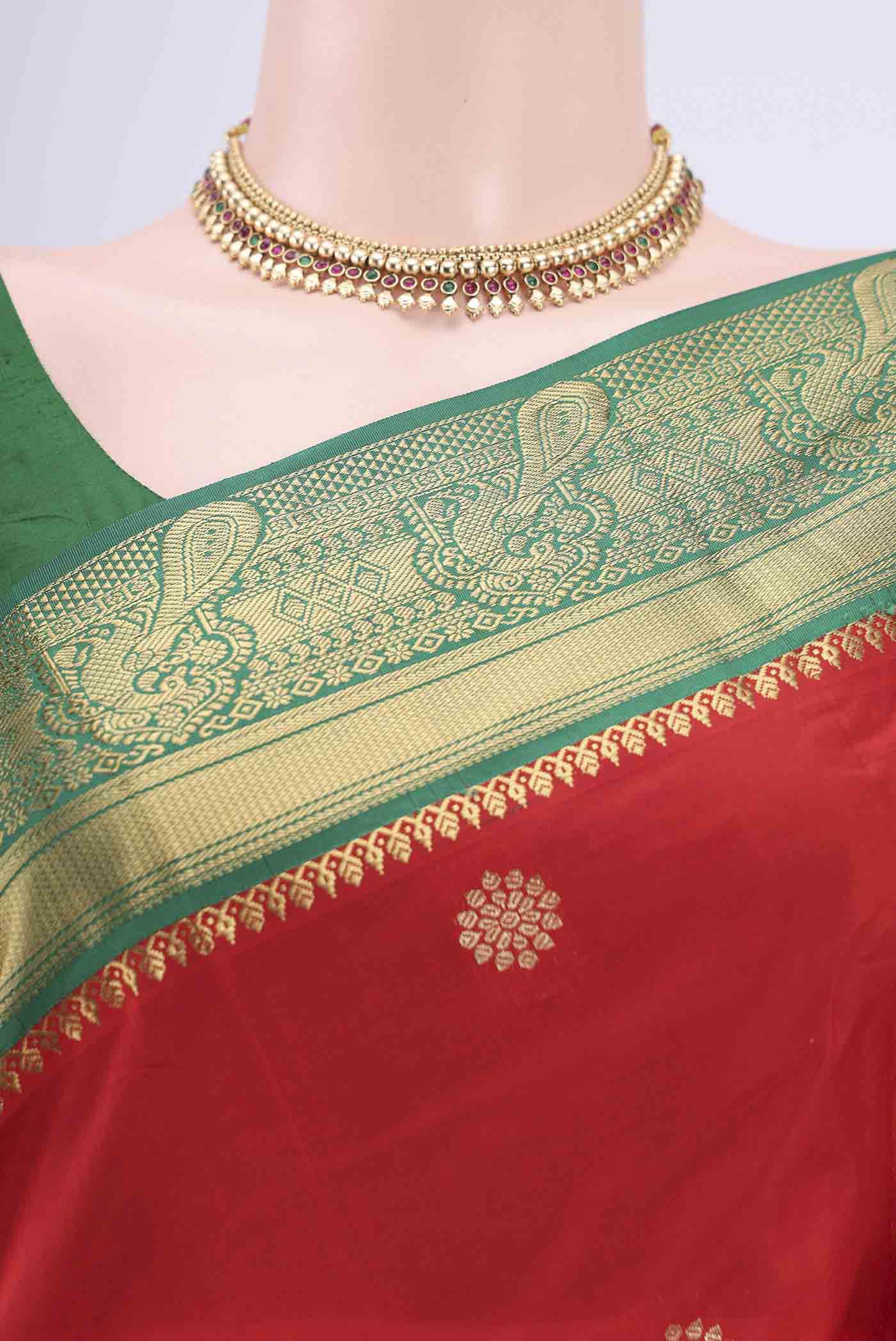 Red Blended Bangalore Silk Saree - Image 2