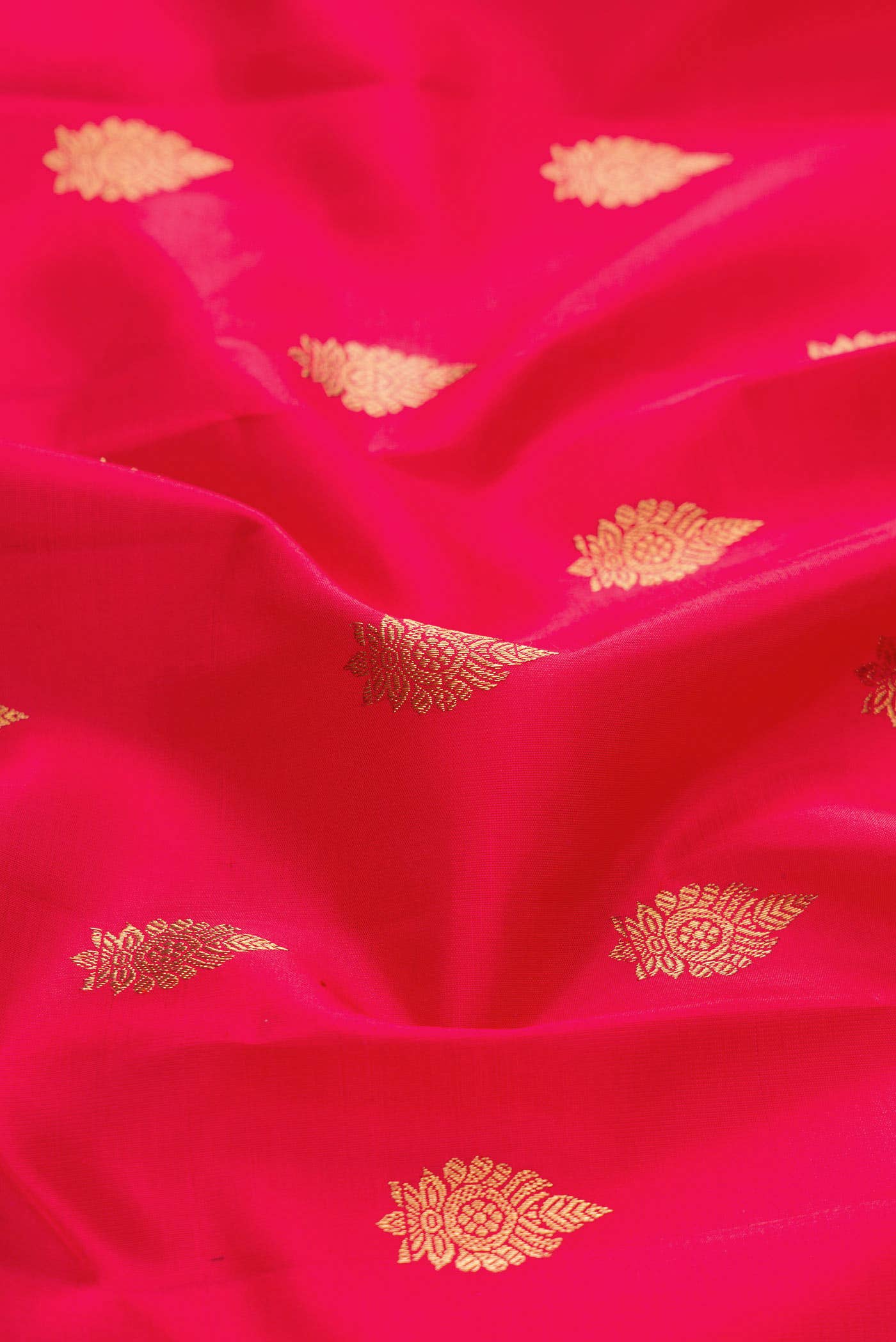 Pure Silk Pure Zari Red Dual Tone Kanchipuram Saree - Image 3
