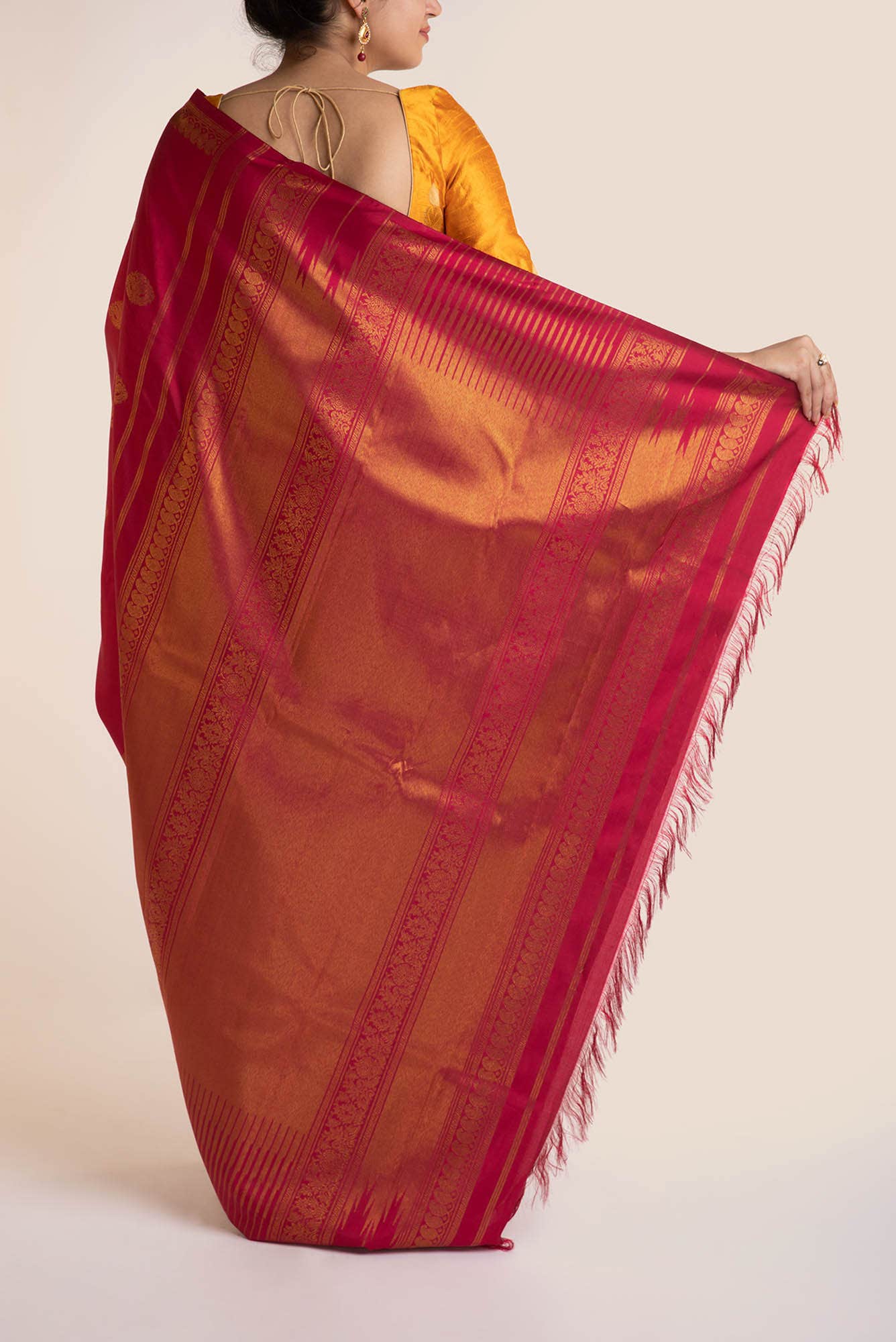 Gandaberunda-Red Kanchipuram Silk Saree - Image 3