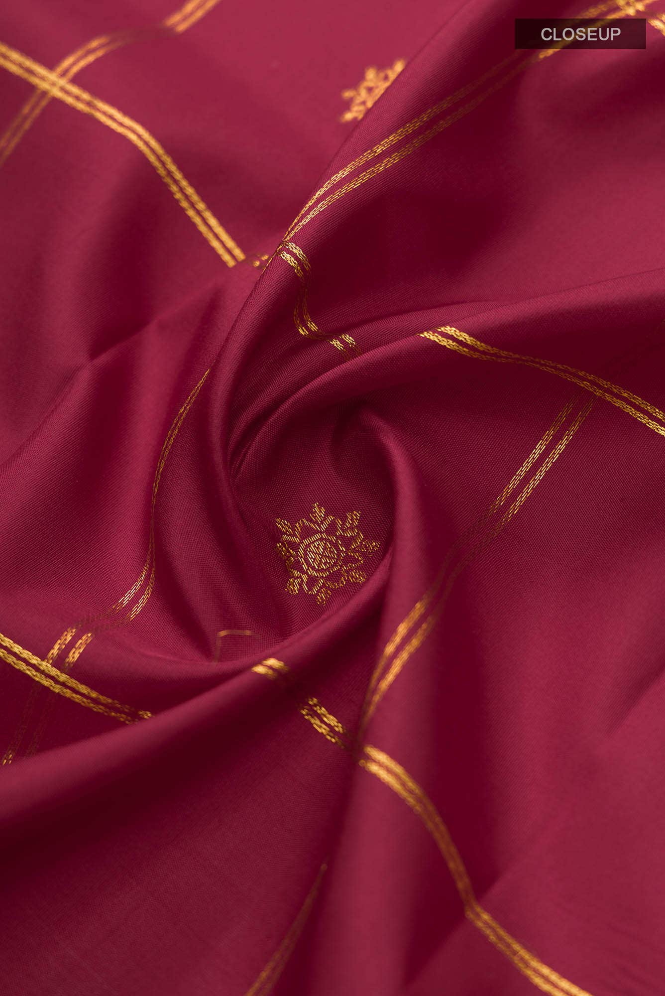 Savitri-Maroon Kanchipuram Silk Saree - Image 5