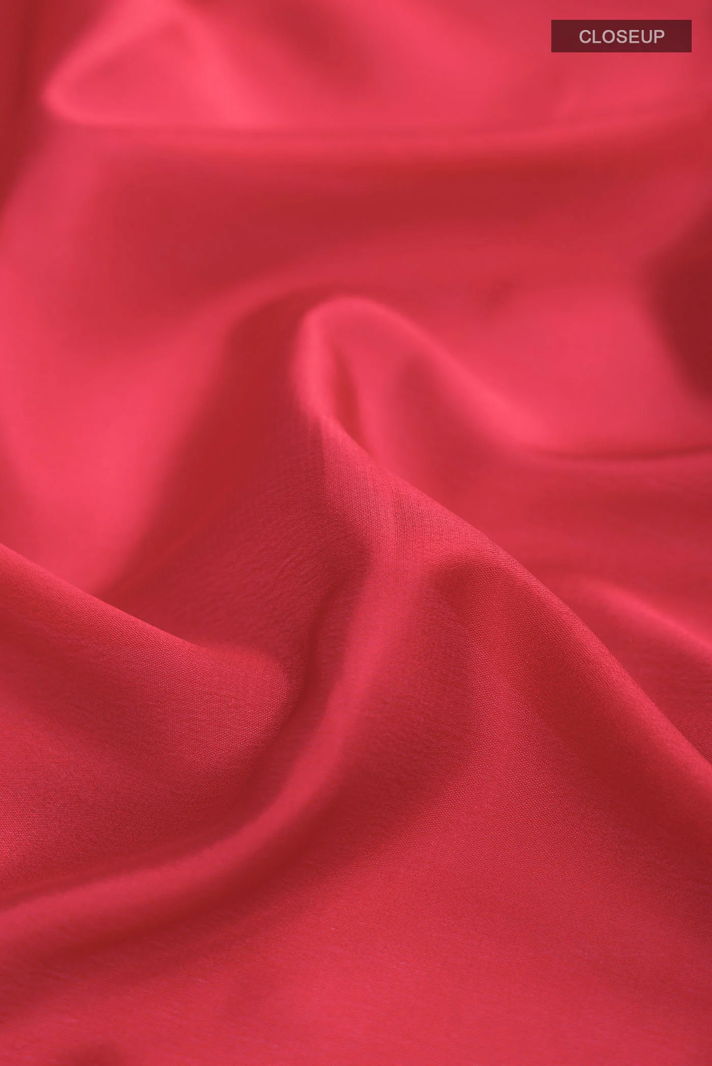 Red Mysore Crepe Saree - Image 2