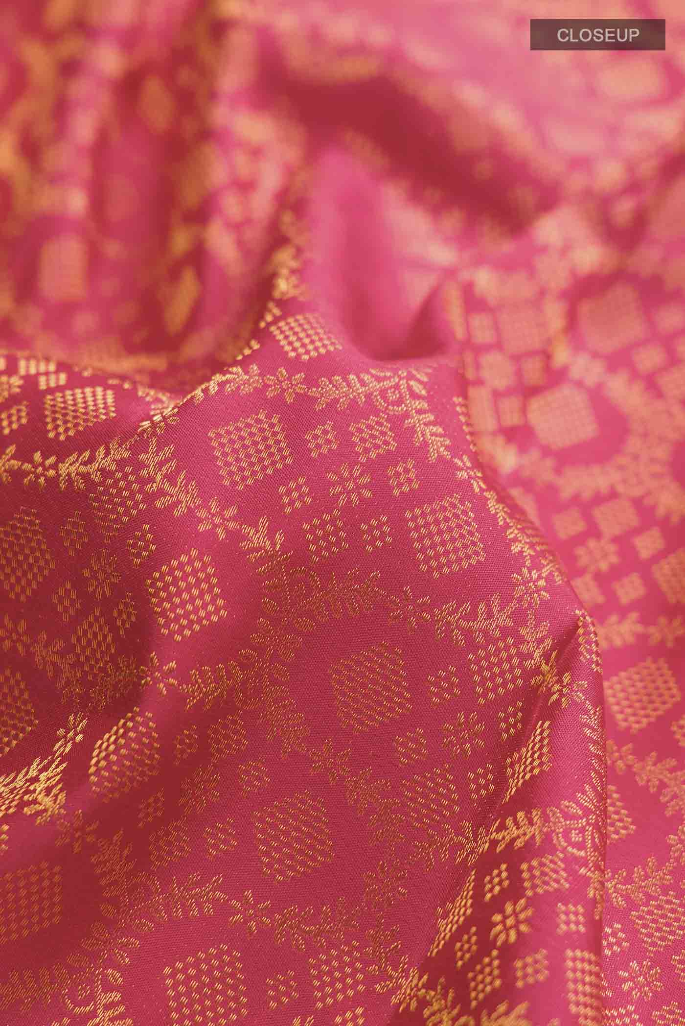 Red with Pink Color Kanjivaram Silk Saree - Image 2