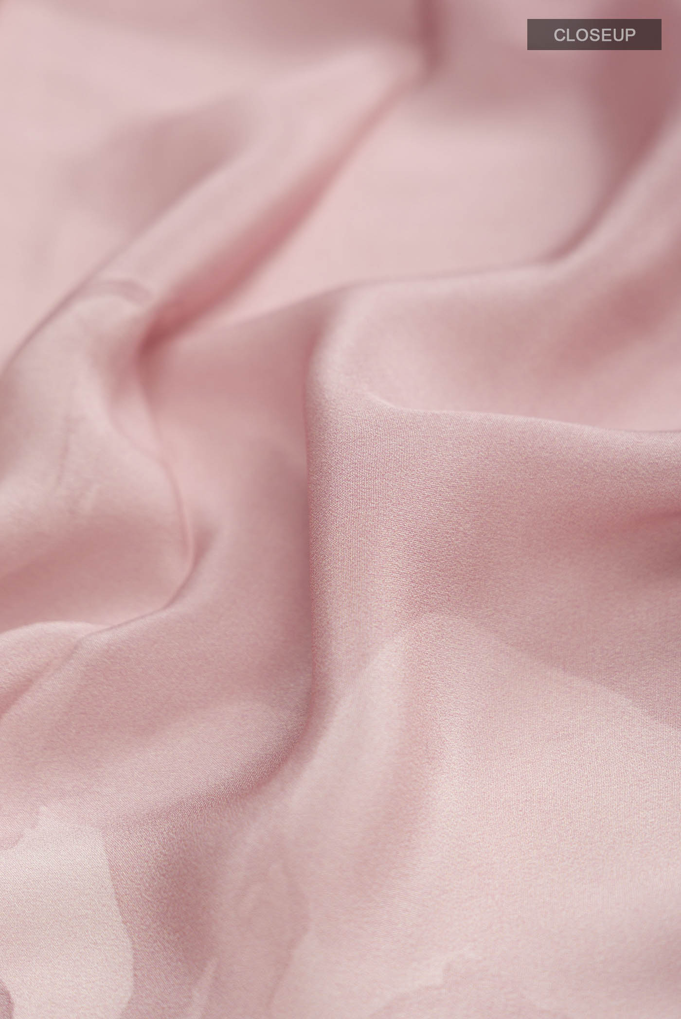 Rose Gold Crepe Saree - Image 2