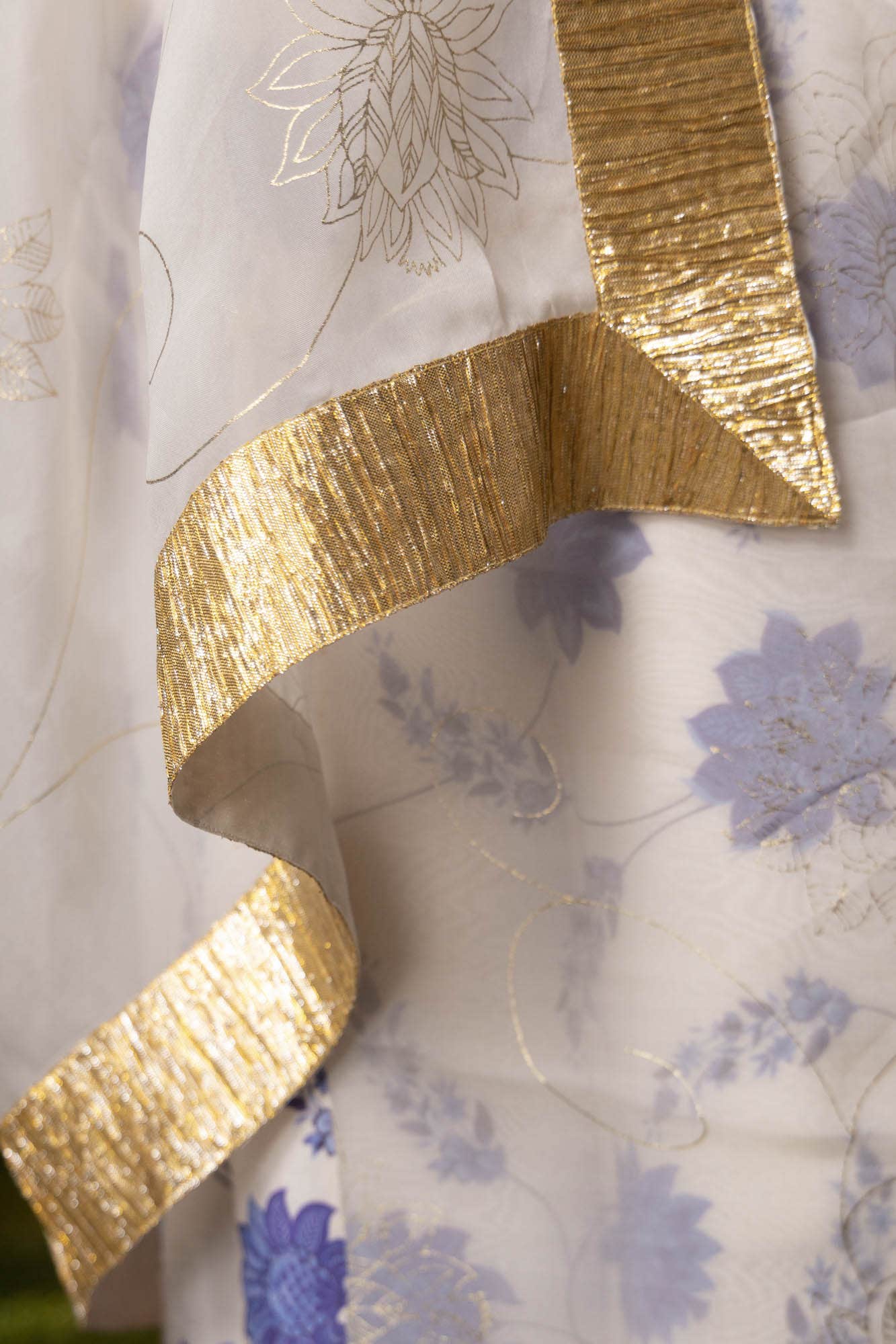 Runes of Gold-White Organza Silk Saree - Image 4