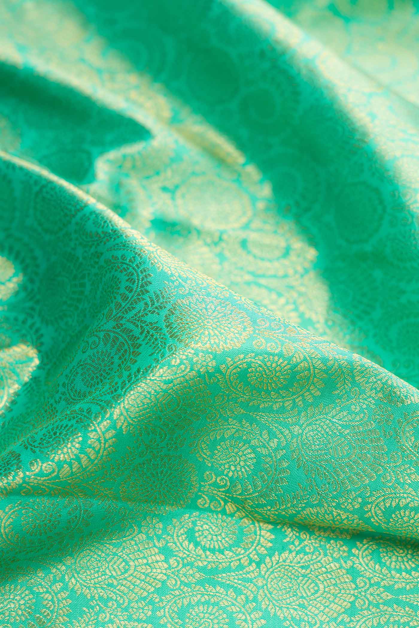 Turquoise Kanchipuram Silk Saree - Image 2