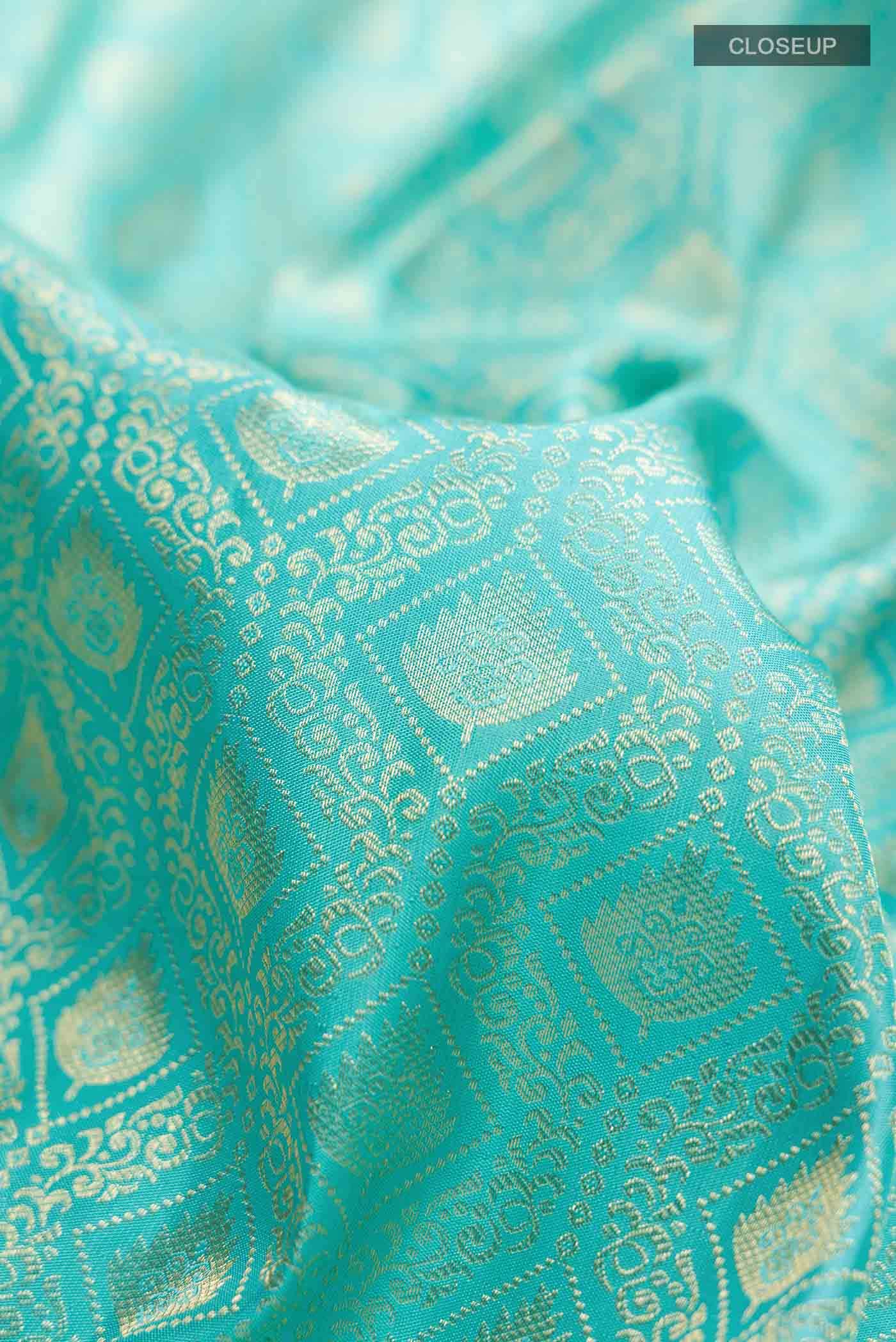 Sea Green Kanchipuram Silk Saree - Image 3