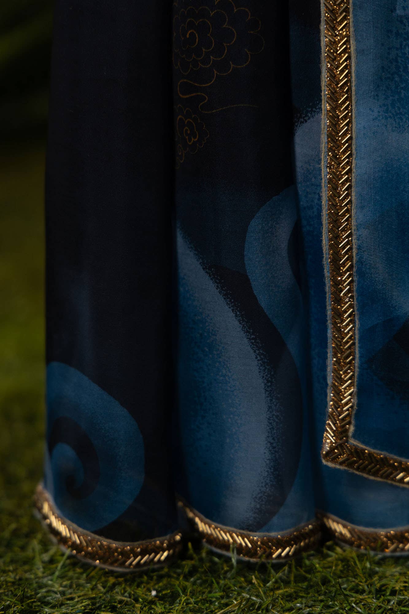 Sea of Tranquility-Dark Blue Pure Organza Silk Saree - Image 6