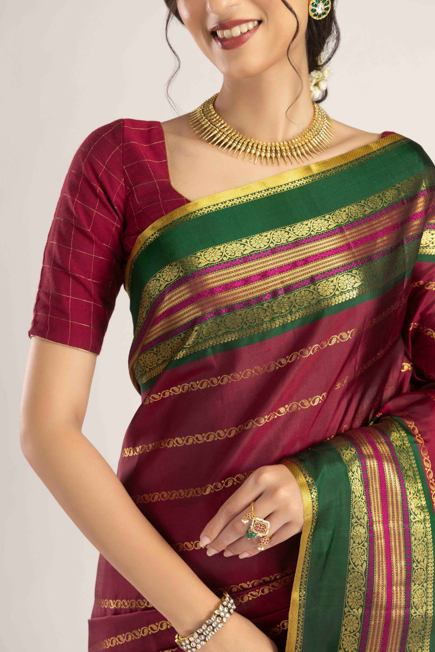 Shobha-Arraku Red Kanchipuram Silk Saree - Image 4