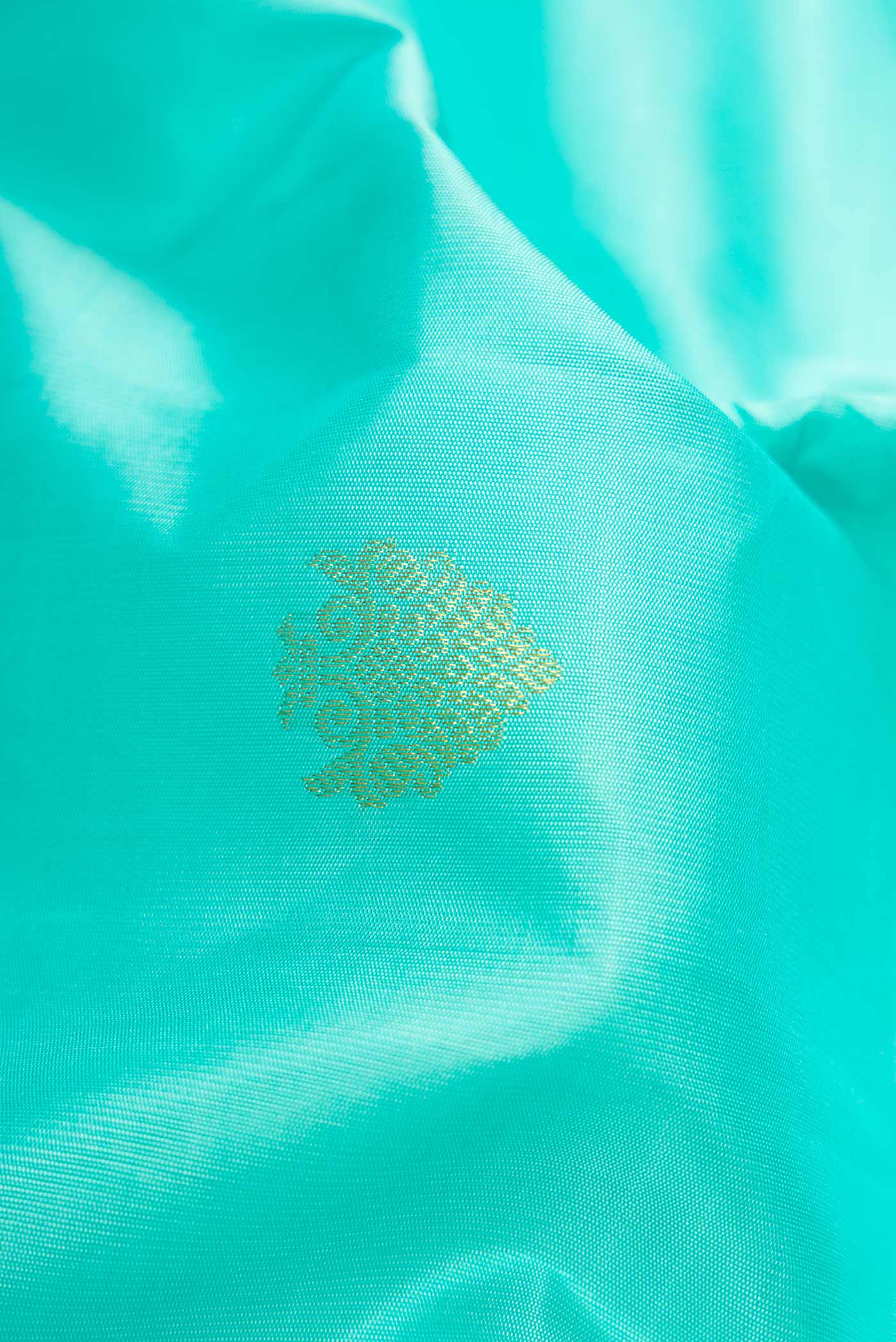 Sky Blue Dual Tone Kanjivaram Silk Saree - Image 2