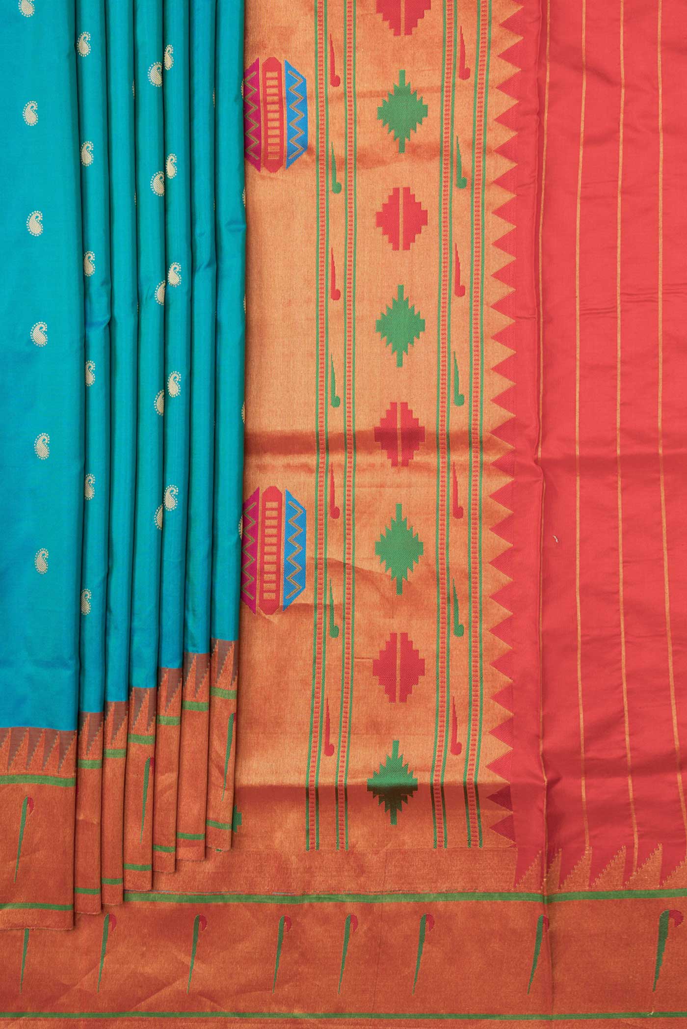 Sky Blue Dual Tone Paithani Silk Saree - Image 4