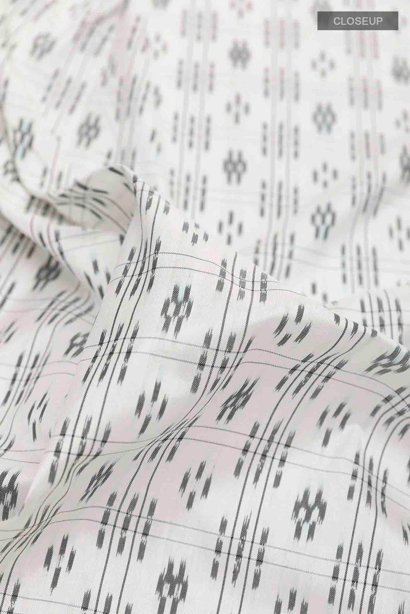 White Pochampally Silk Saree - Image 2