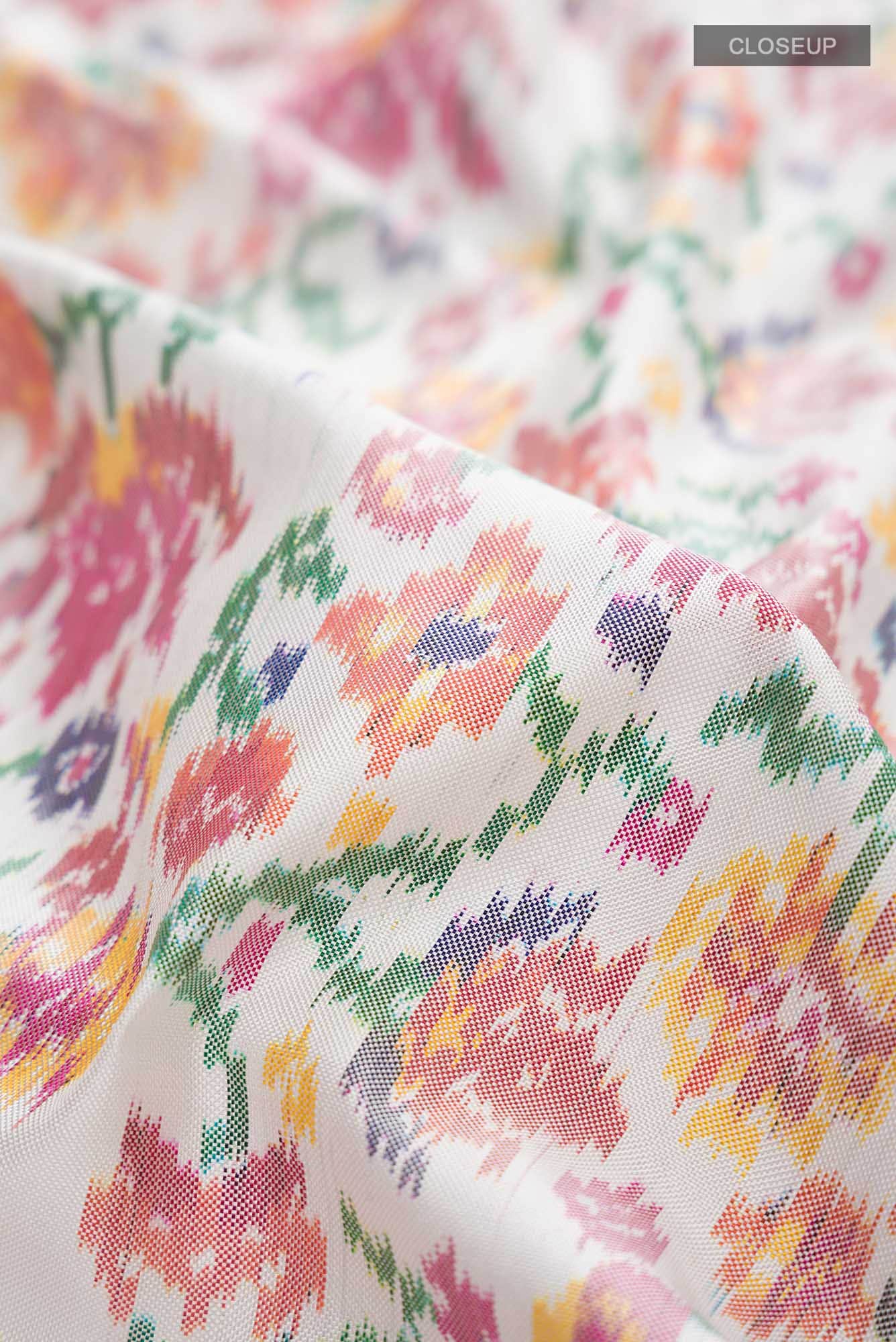 White Rajkot Patola Silk Saree - Image 3