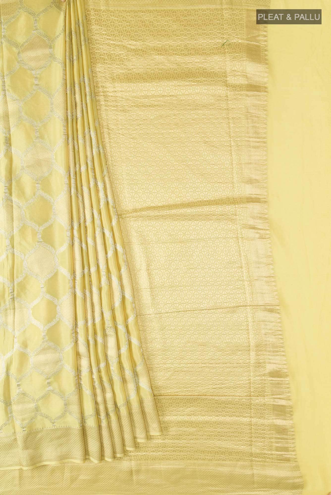 Yellow Crepe Saree - Image 2