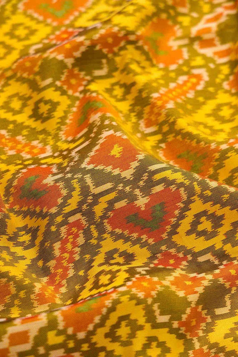 Yellow Dual Tone Rajkot Patola Silk Saree - Image 5